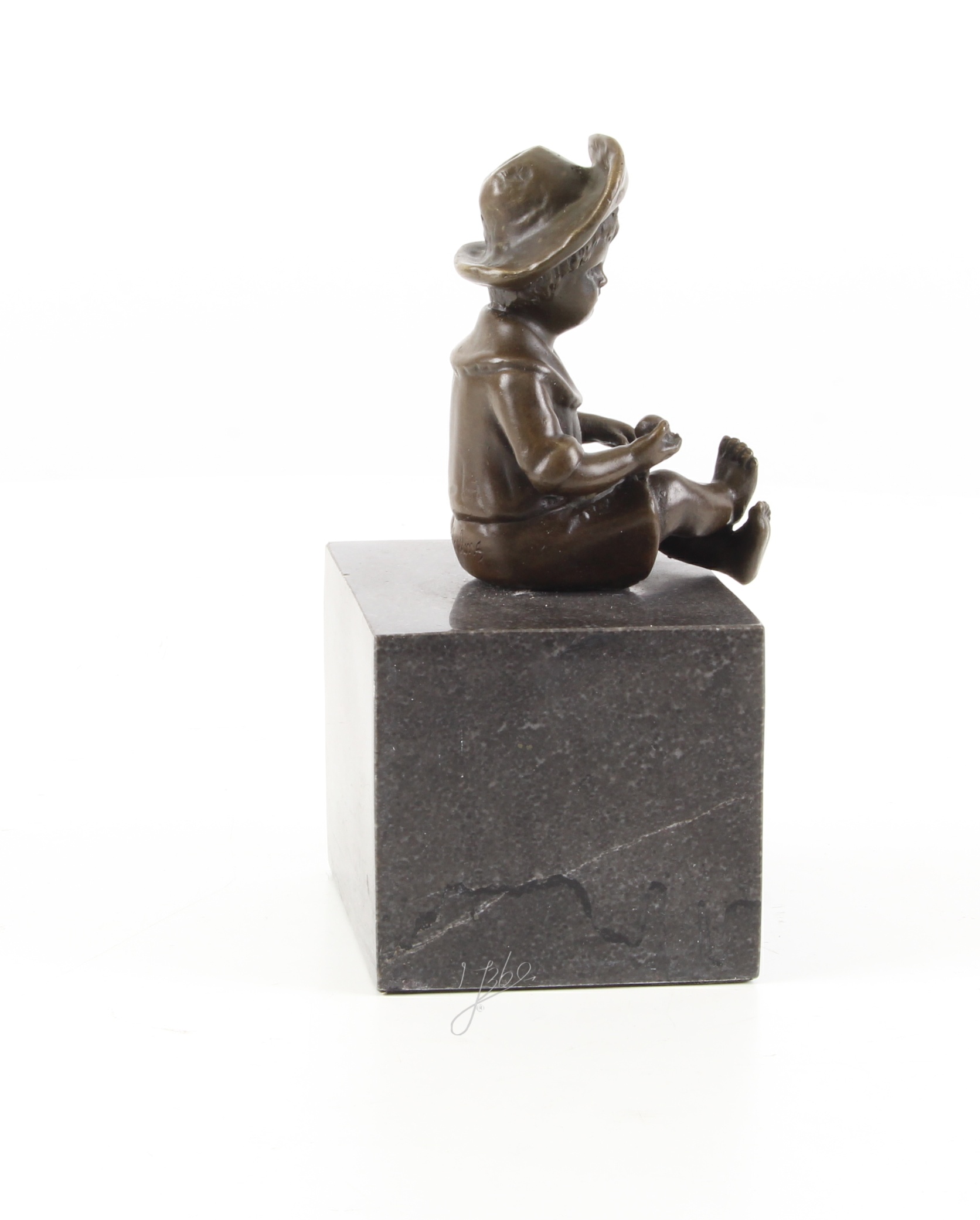 Hochwertige Bronze Kinderskulptur Junge im Matrosenanzug Statue 14
