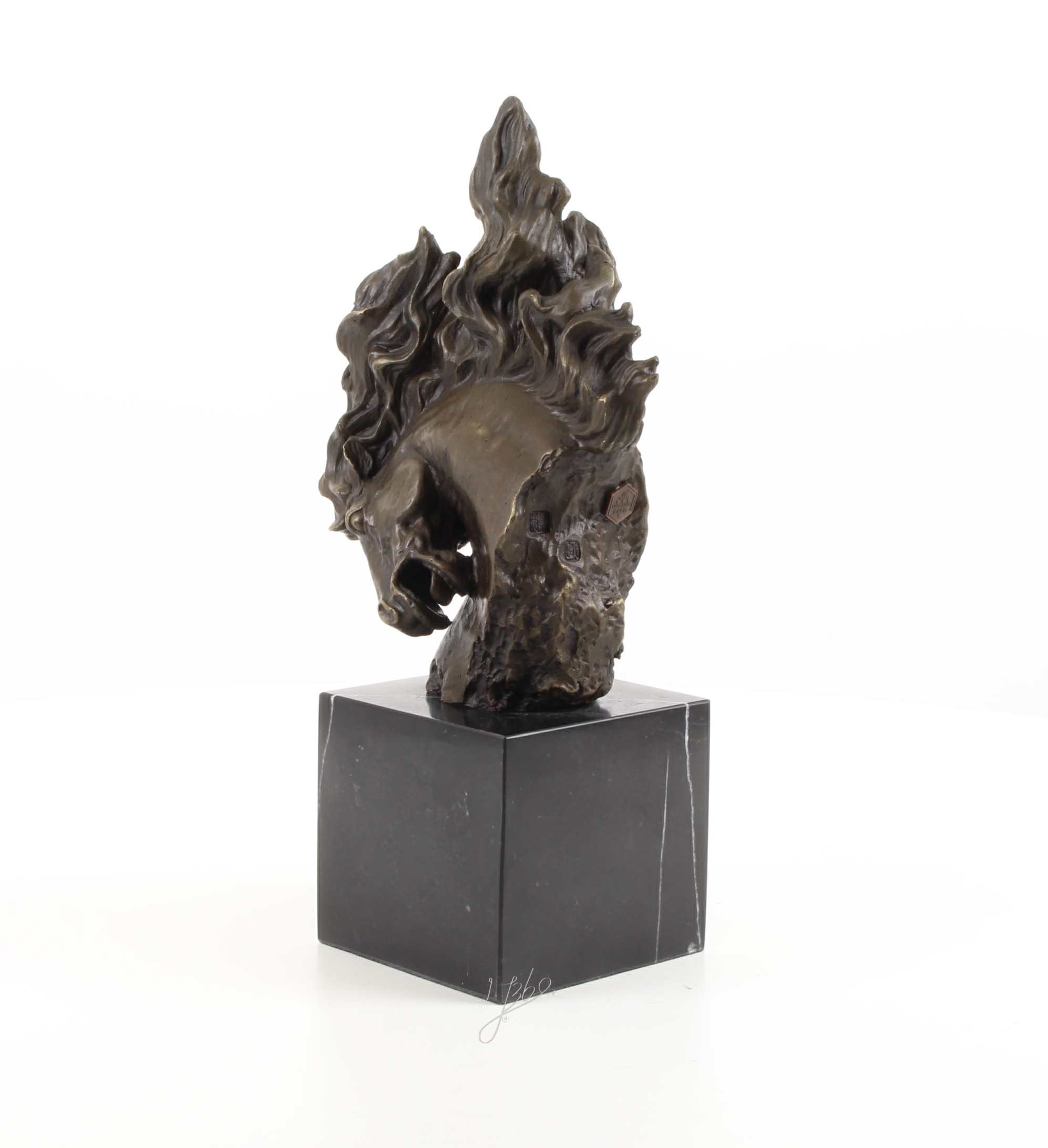 Exquisite Pferdekopf Bronzeskulptur mit detailreicher Pferdemähne 6