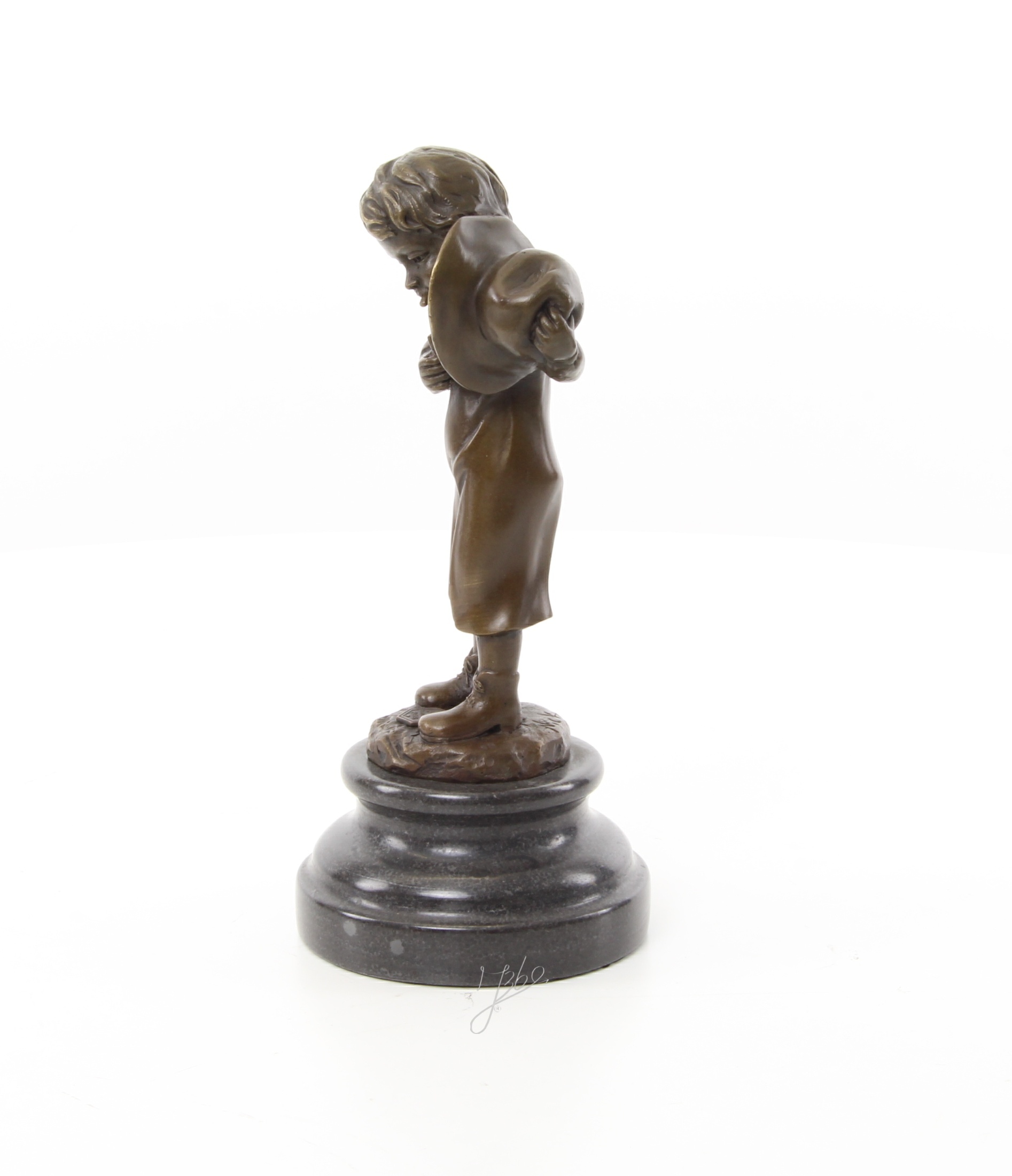 Detaillierte Bronze Jungenskulptur Nachdenklicher Junge als Kunstwerk 10