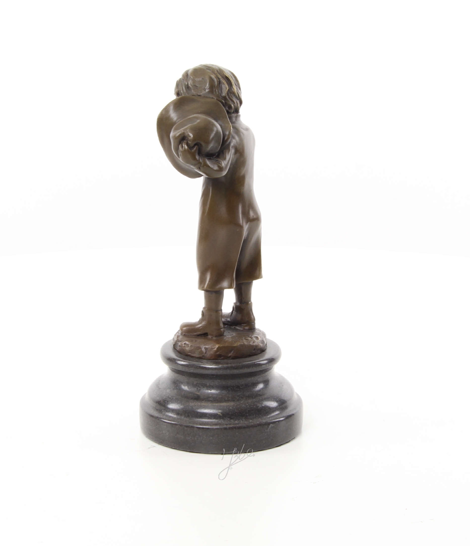 Detaillierte Bronze Jungenskulptur Nachdenklicher Junge als Kunstwerk 7