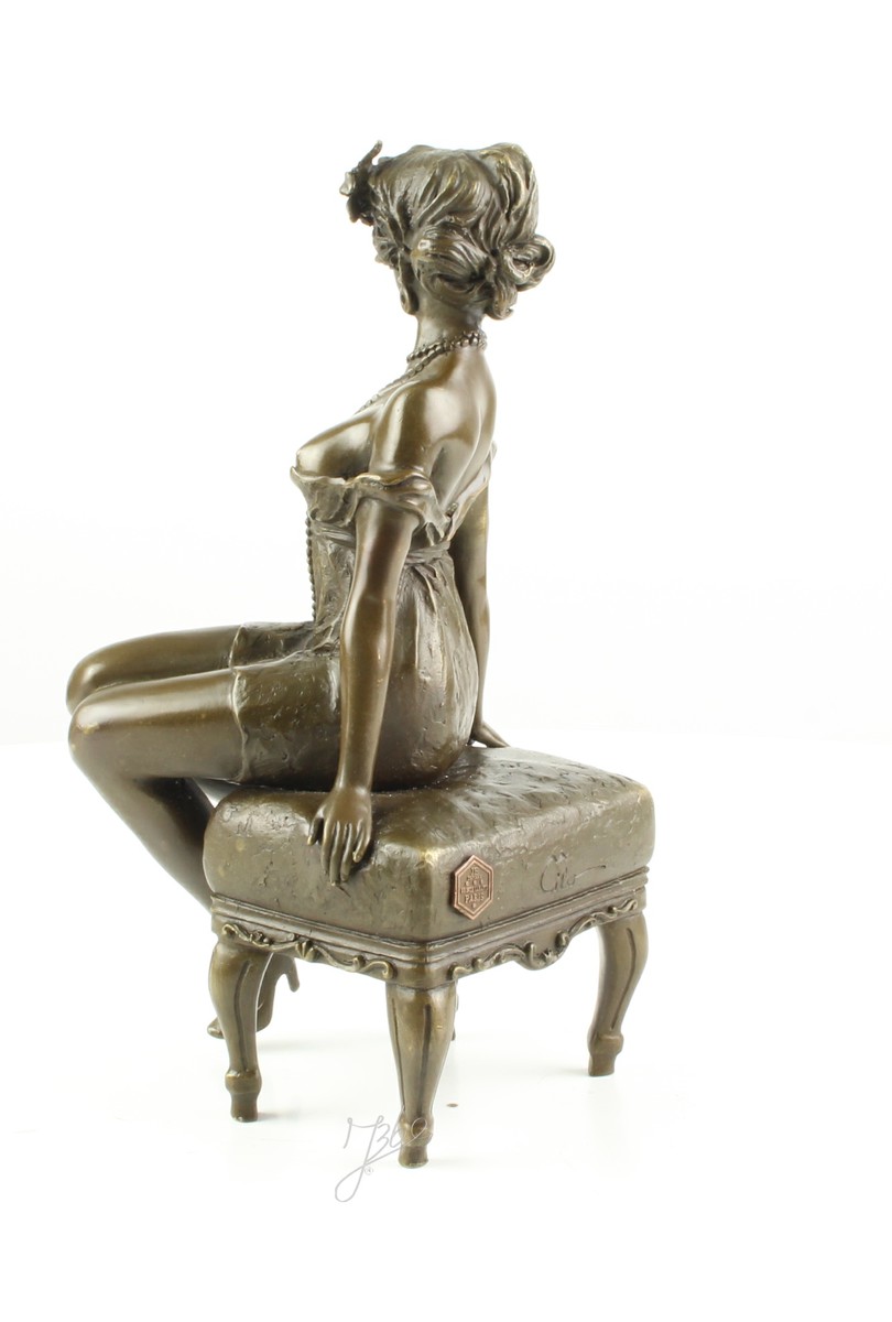 Elegante Bronze Frauenfigur Bronzeskulptur Frau auf Hocker für Ihr Zuhause 9