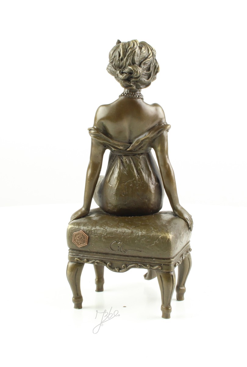 Elegante Bronze Frauenfigur Bronzeskulptur Frau auf Hocker für Ihr Zuhause 8