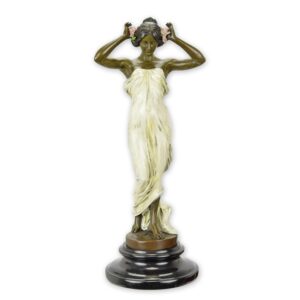 Exquisite Bronze Nymphenfigur Tanzende Frau mit Blumenskulptur