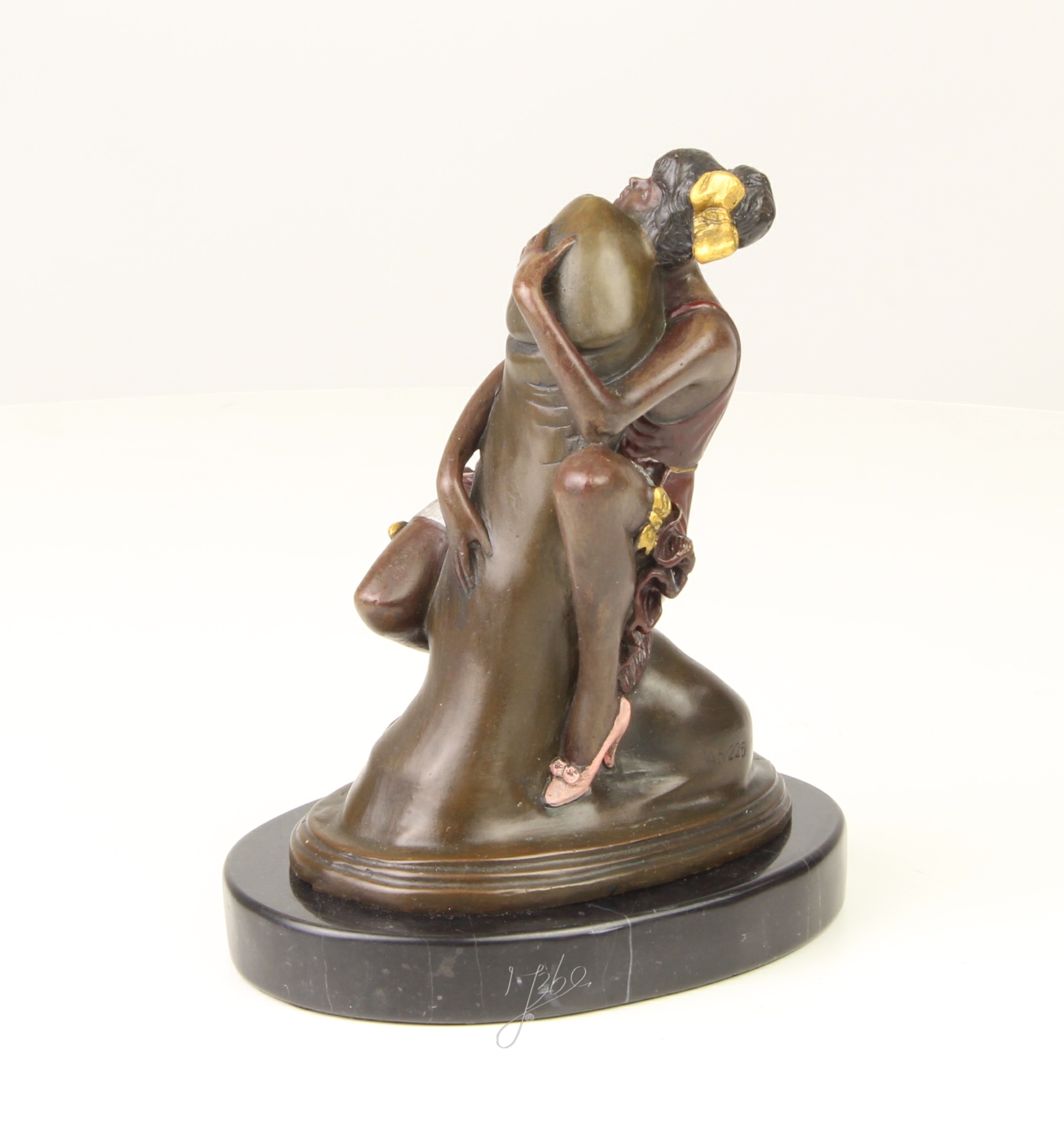 Elegante Bronze Frauenfigur Zeitlose Skulptur einer Frau entdecken 9