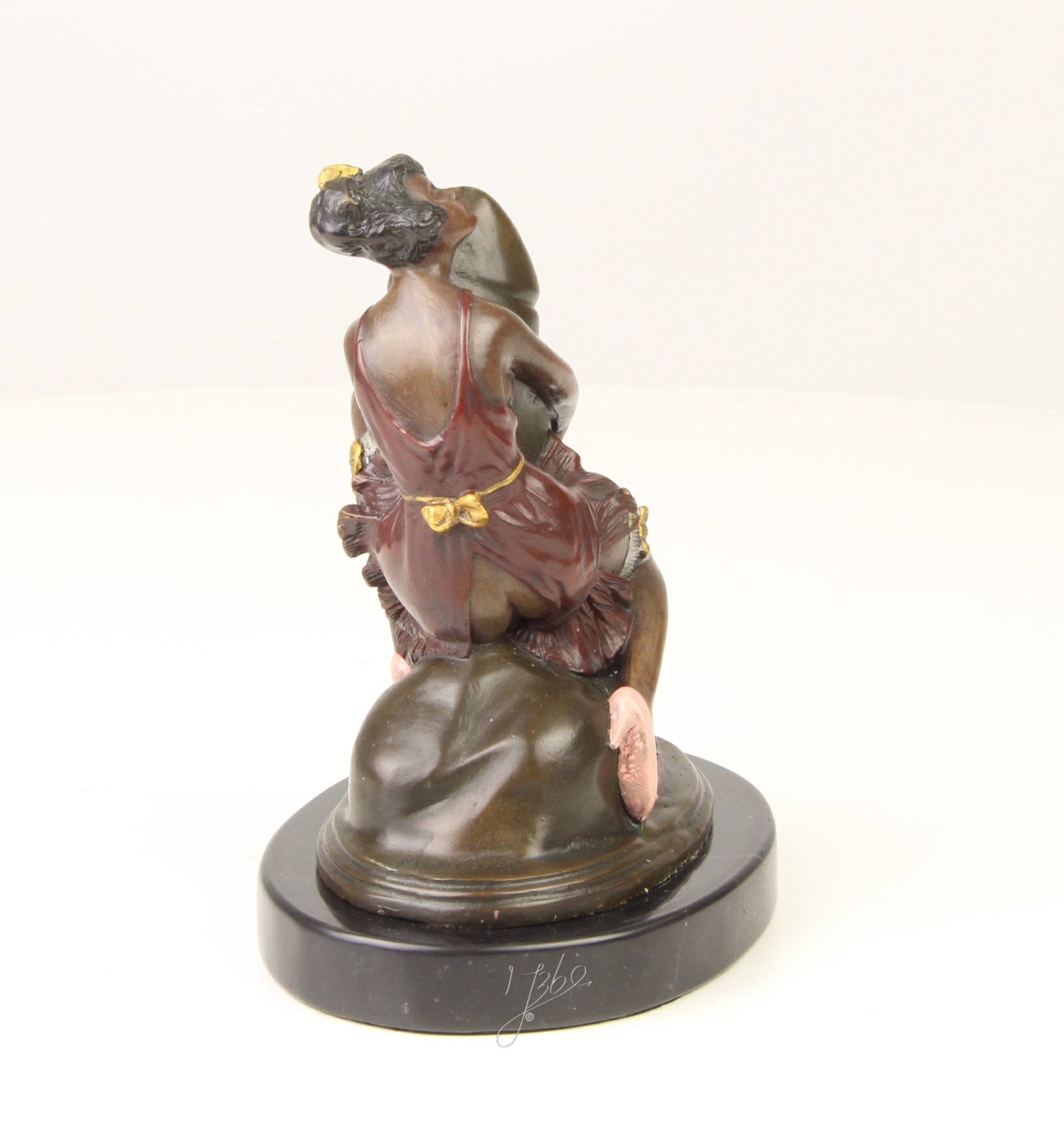 Elegante Bronze Frauenfigur Zeitlose Skulptur einer Frau entdecken 14