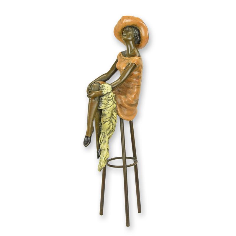 Exquisite Bronze Skulptur Frau Bronzefarbene Frauenskulptur im Orangen Kleid 2