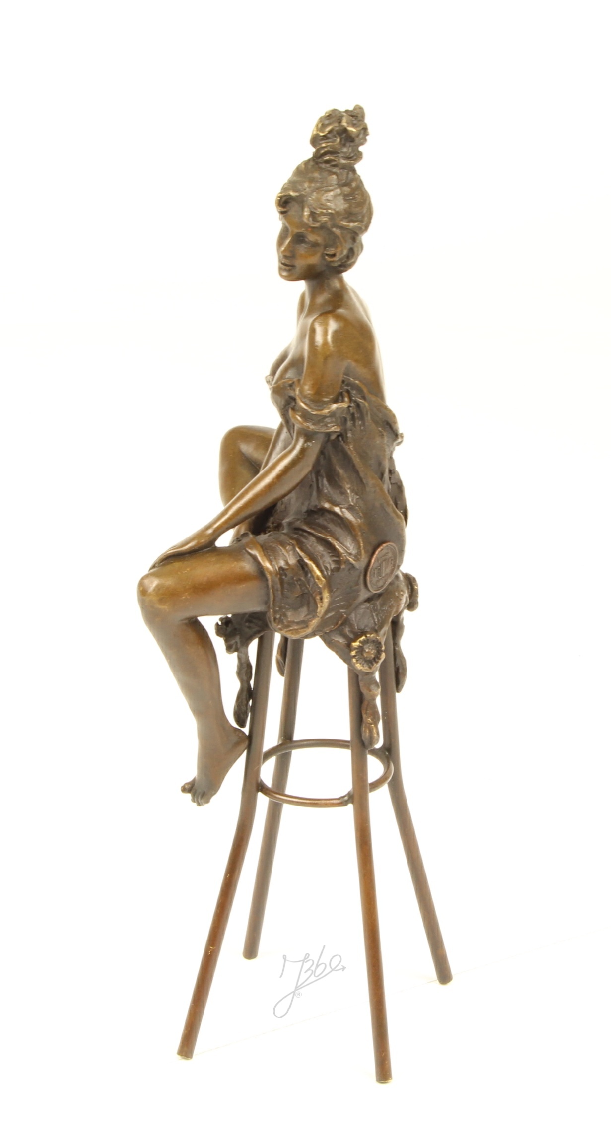 Elegante Bronze Damenstatue Skulptur einer Frau auf Hocker 8