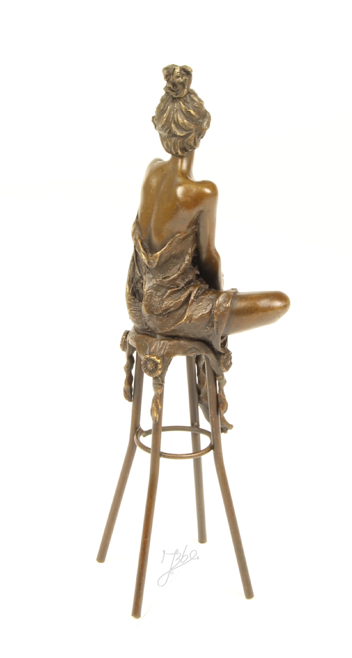 Elegante Bronze Damenstatue Skulptur einer Frau auf Hocker 11