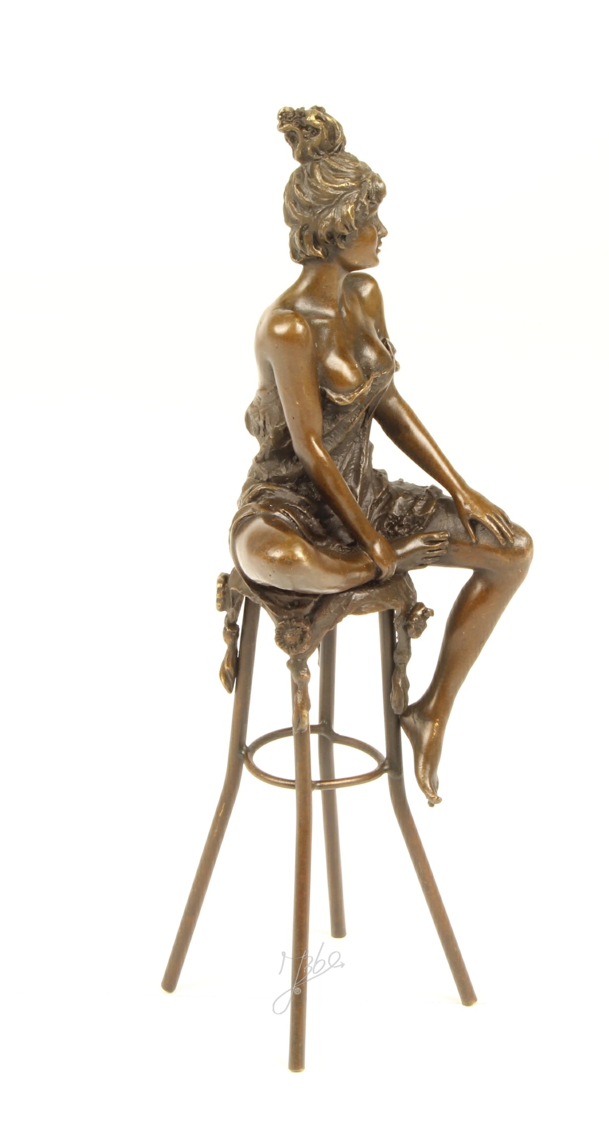 Elegante Bronze Damenstatue Skulptur einer Frau auf Hocker 17