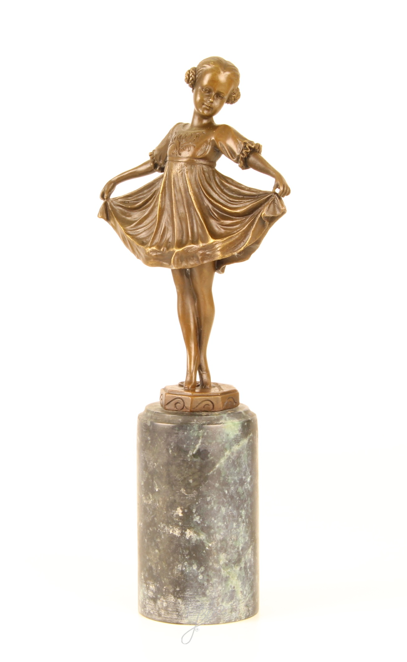 Exquisite Bronzeskulptur Mädchen im Kleid auf Marmorsockel 12