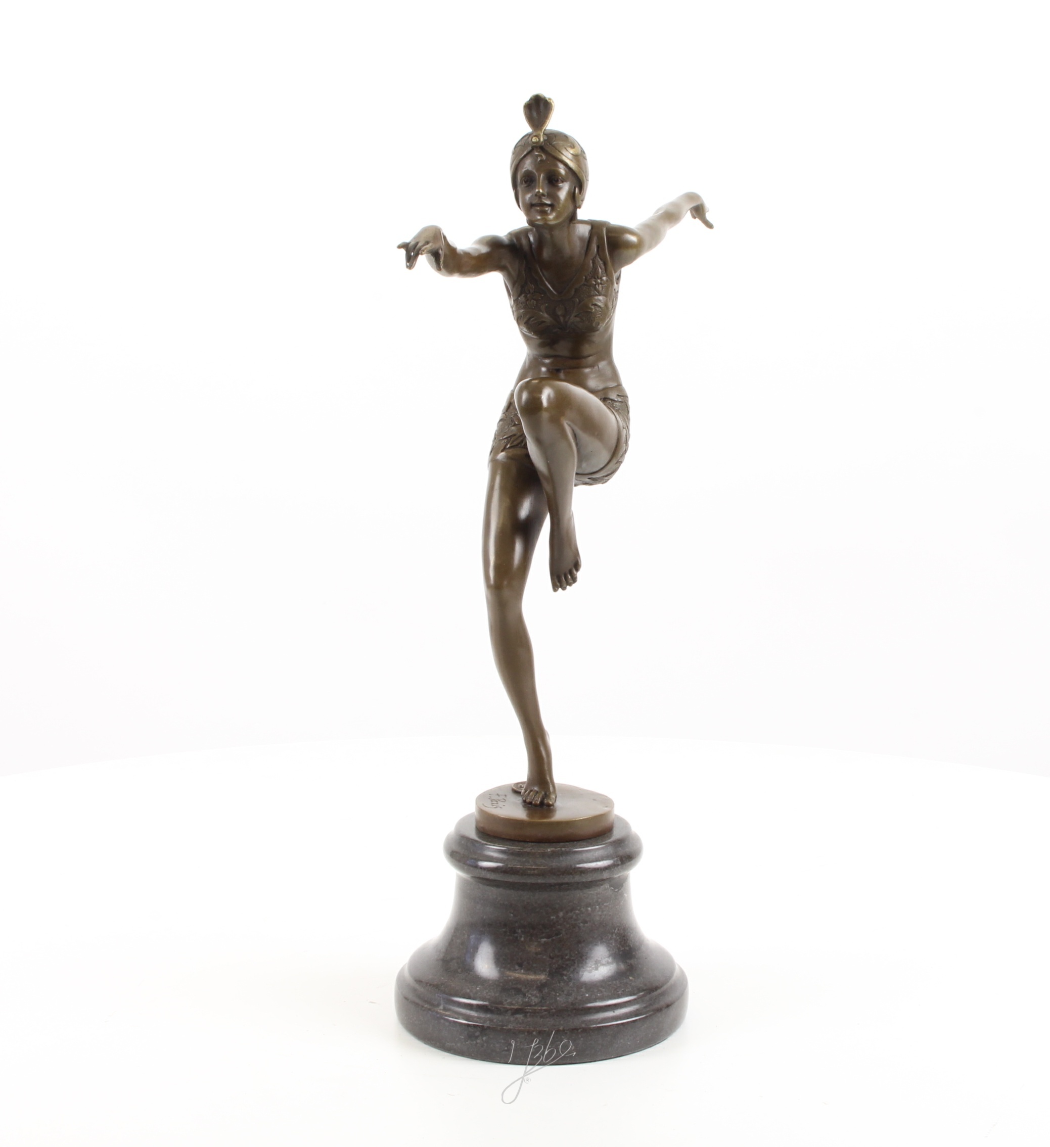 Elegante Art Déco Bronzeskulptur Anmutige Weibliche Figur auf Sockel 3