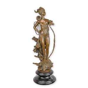 Elegante Bronze Diana Skulptur Römische Jagdgöttin in Kunst