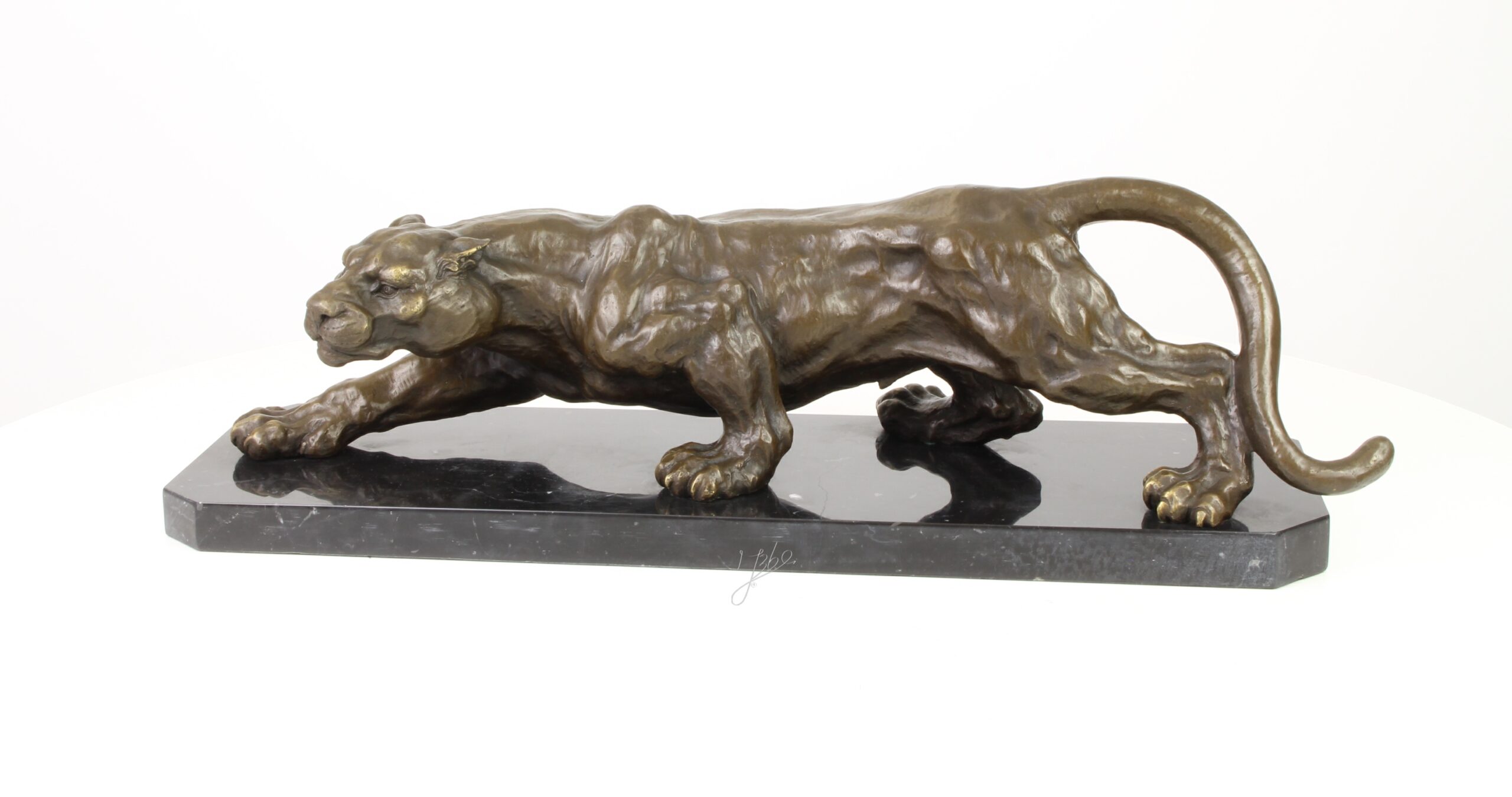 Exquisite Bronze Panther Skulptur Lauernder Panther auf Sockel 4