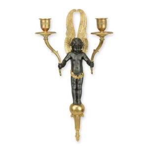 Luxuriöser vergoldeter Zweiarmiger Engel-Wandleuchter aus Bronze