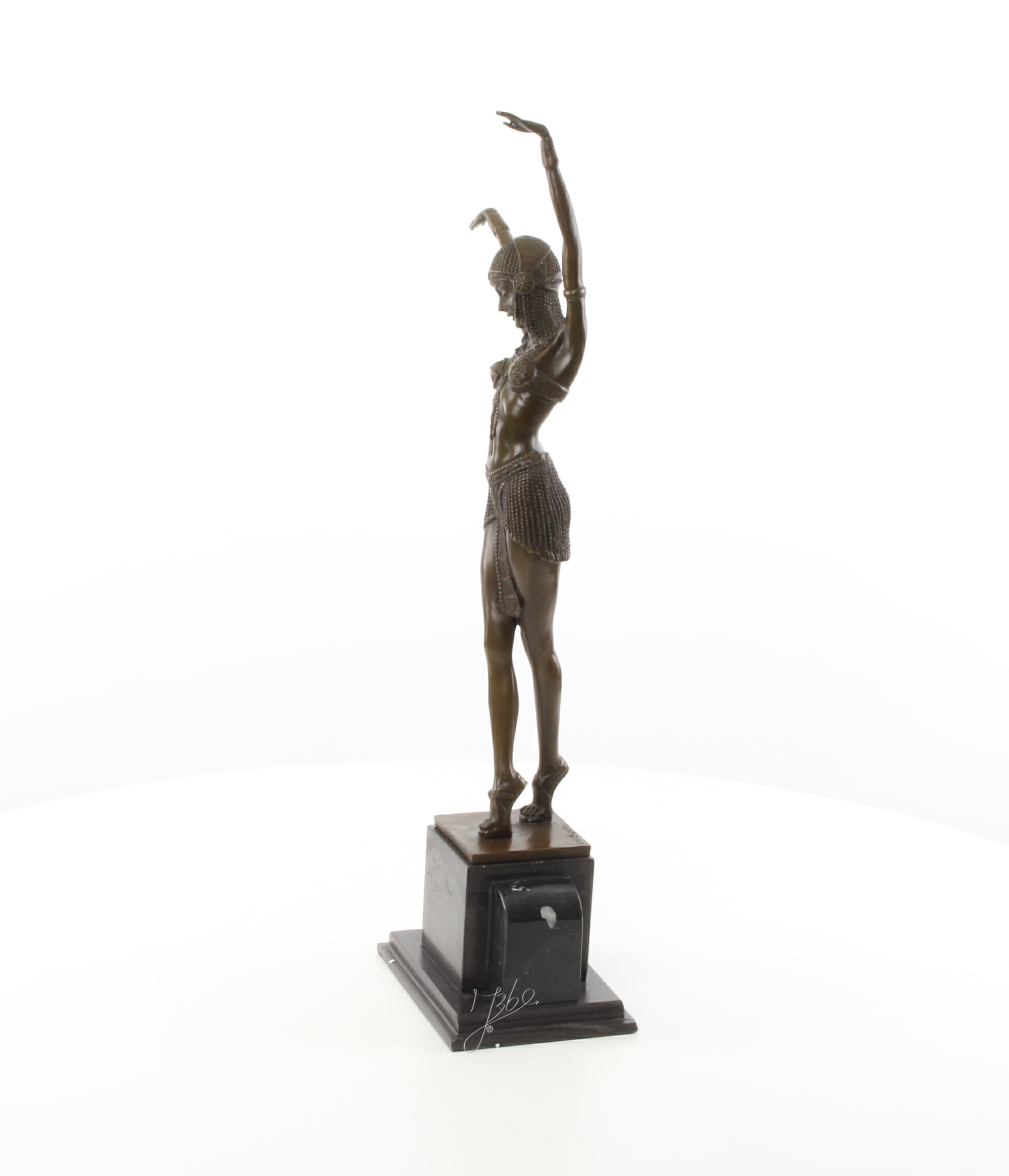 Exquisite Art déco Bronzeskulptur Ägyptische Tänzerin im Stil der 1920er 6