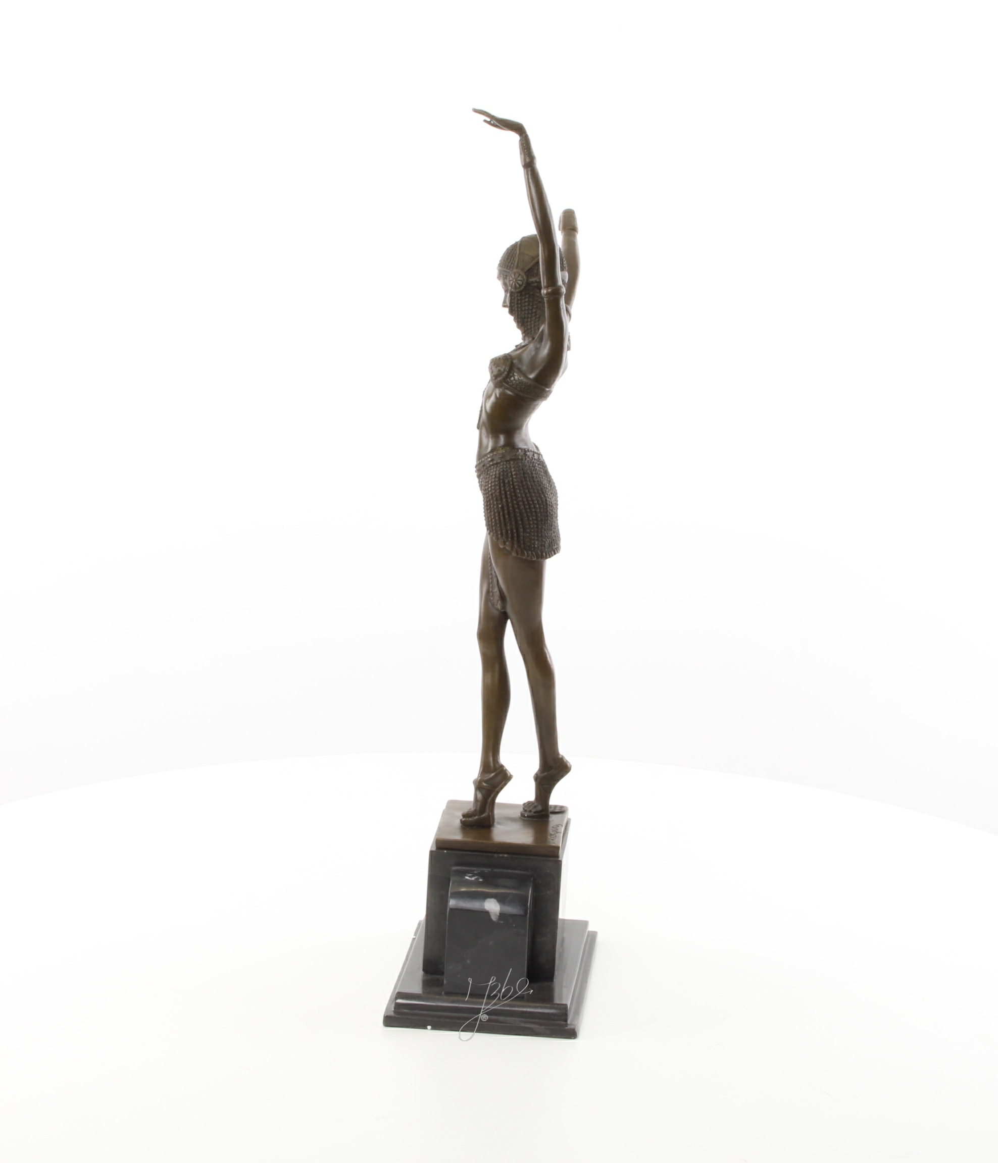 Exquisite Art déco Bronzeskulptur Ägyptische Tänzerin im Stil der 1920er 5