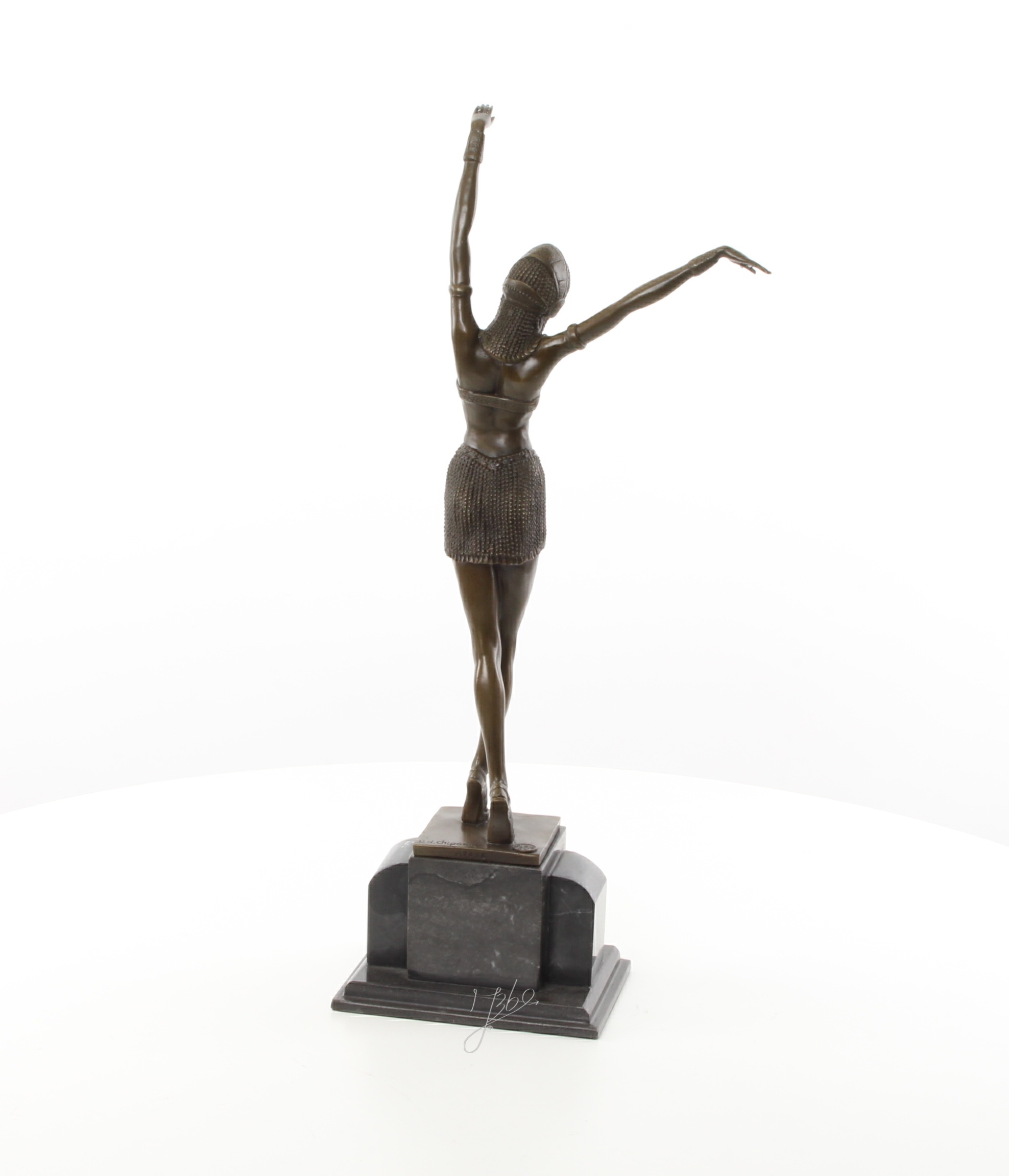 Exquisite Art déco Bronzeskulptur Ägyptische Tänzerin im Stil der 1920er 11