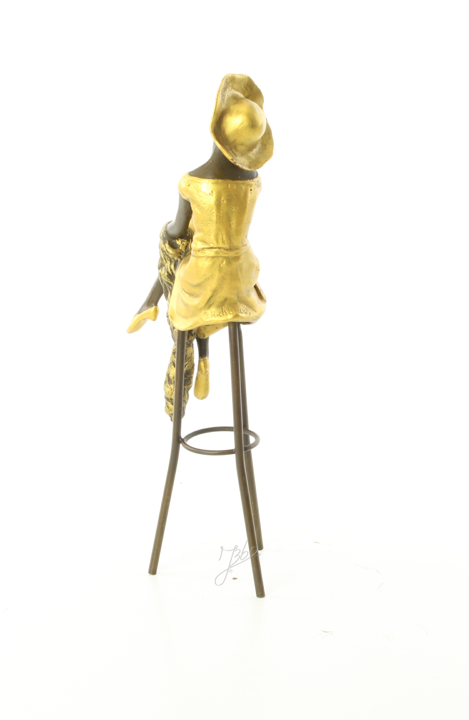 Elegante Bronzefigur Sitzend an der Bar Frau auf Hocker 7