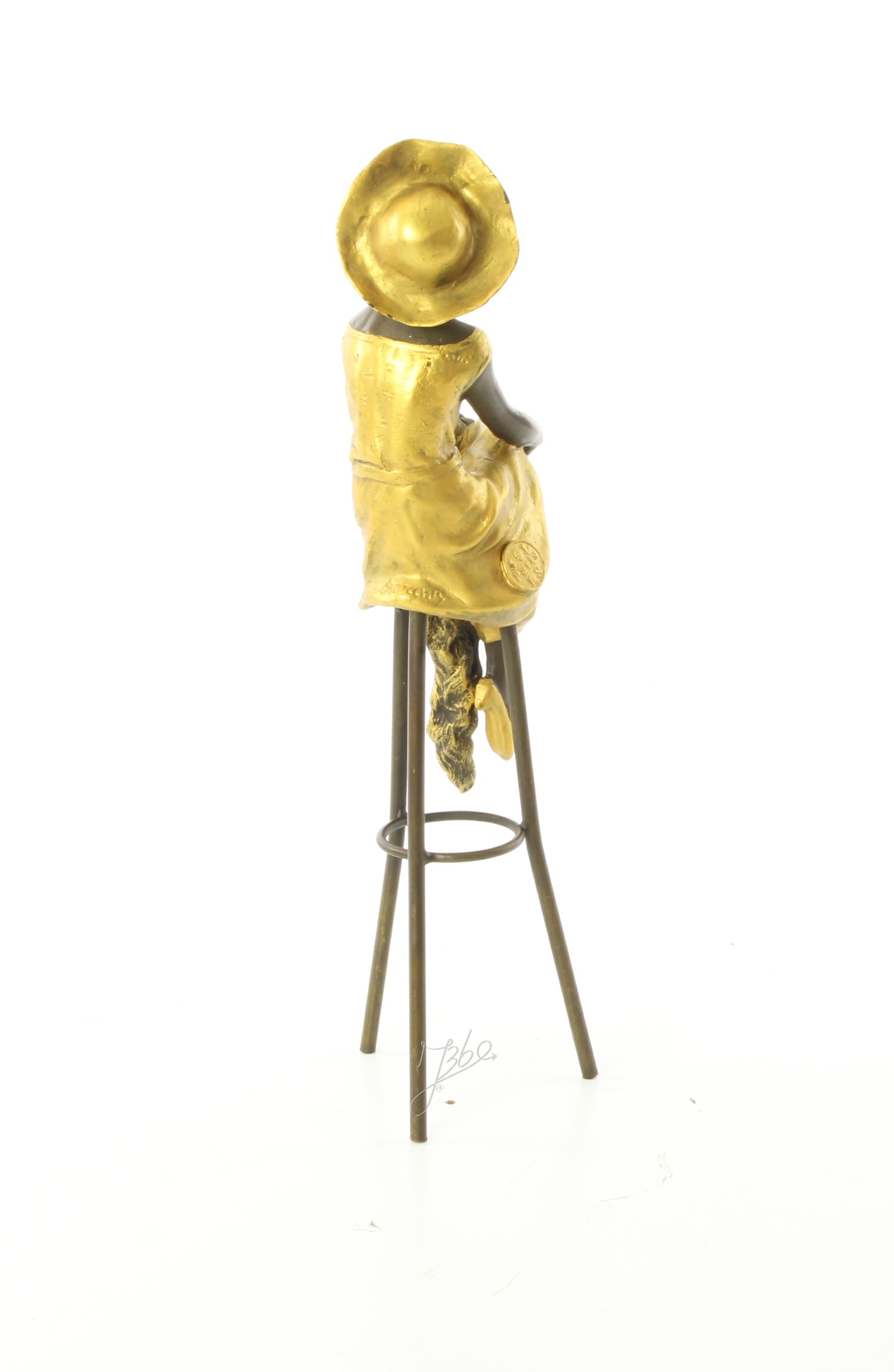 Elegante Bronzefigur Sitzend an der Bar Frau auf Hocker 8