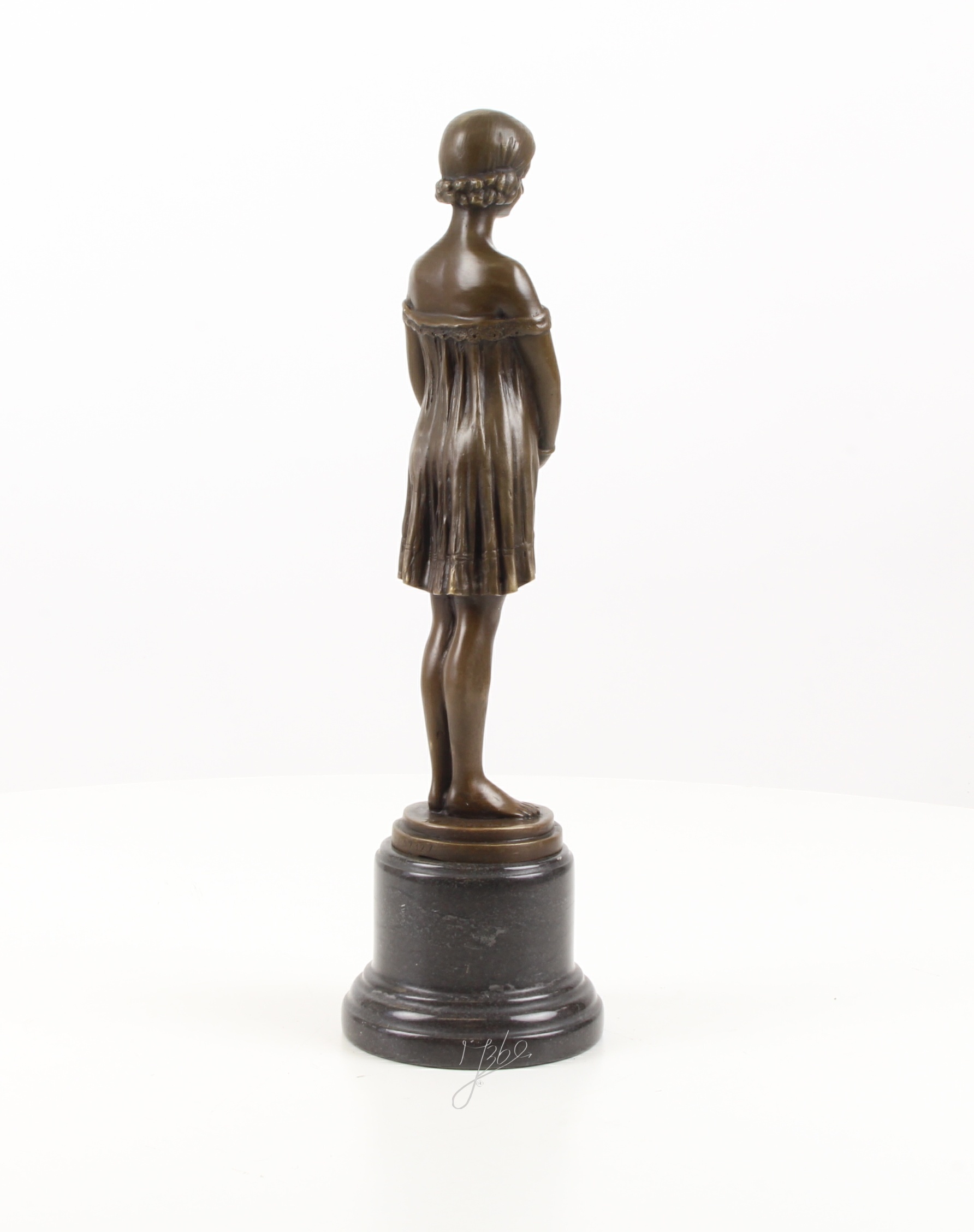 Detaillierte Bronze Figur Mädchen Elegante Bronzestatue einer jungen Frau 6