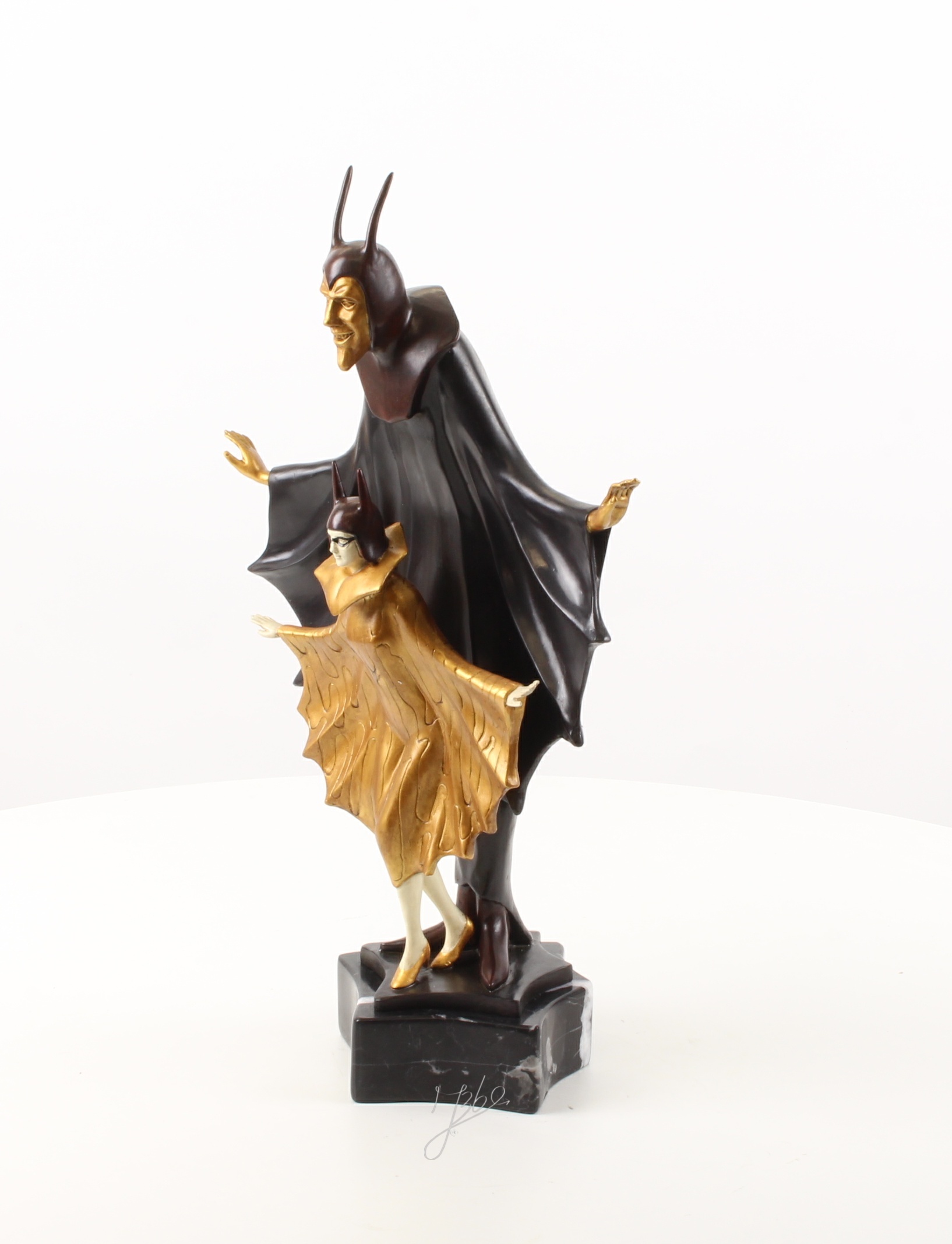 Dynamische Bronze Tanzskulptur Elegante Bewegung in Kunst 5