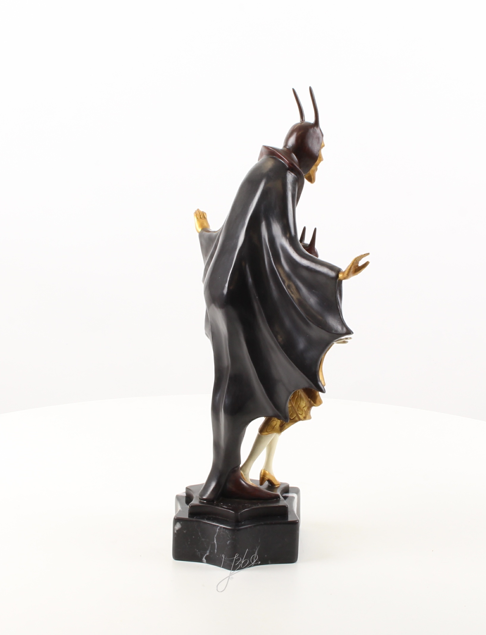 Dynamische Bronze Tanzskulptur Elegante Bewegung in Kunst 13