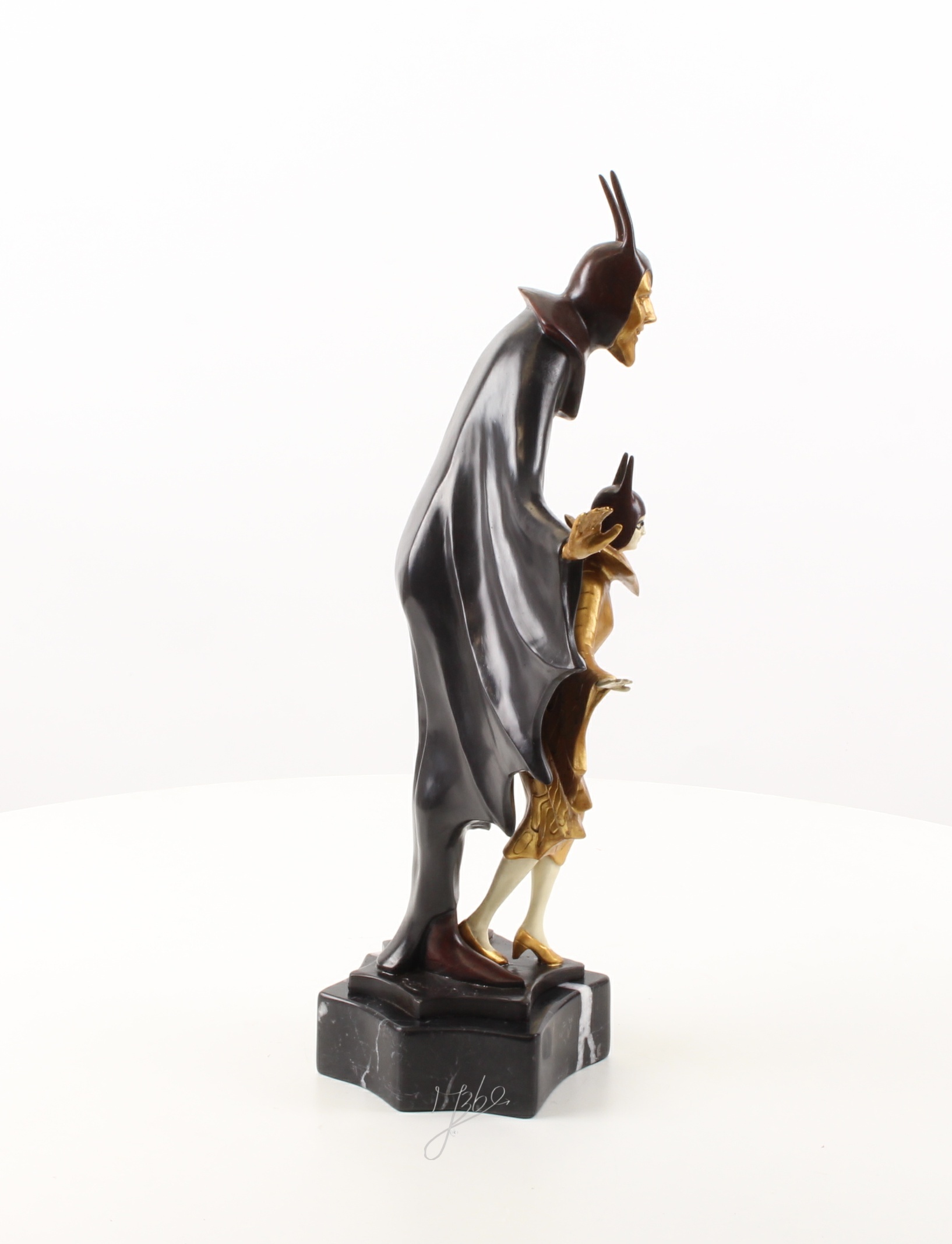 Dynamische Bronze Tanzskulptur Elegante Bewegung in Kunst 15
