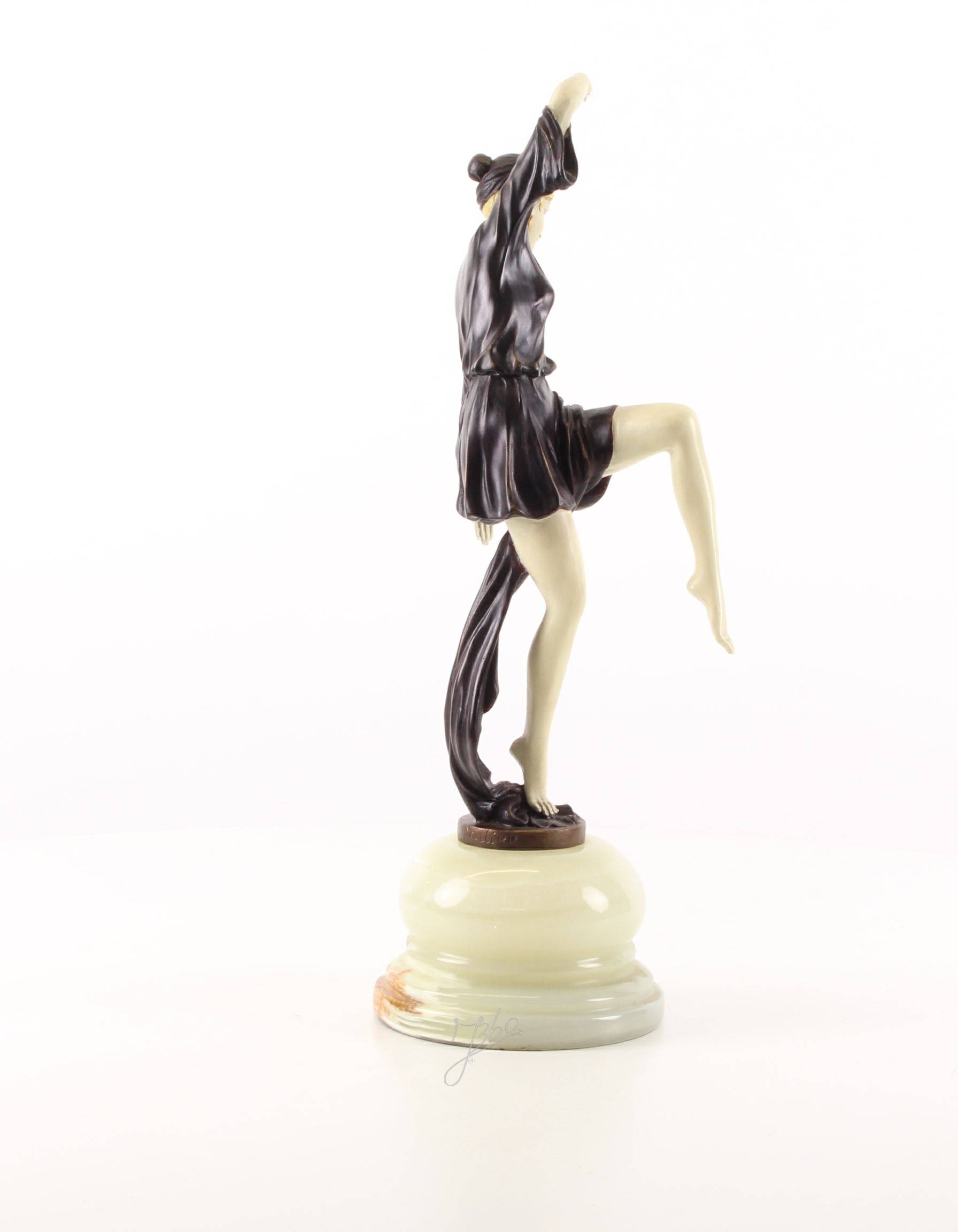 Hochwertige Bronze Tanzskulptur Dynamische Bronzefigur einer Tanzenden Frau 10