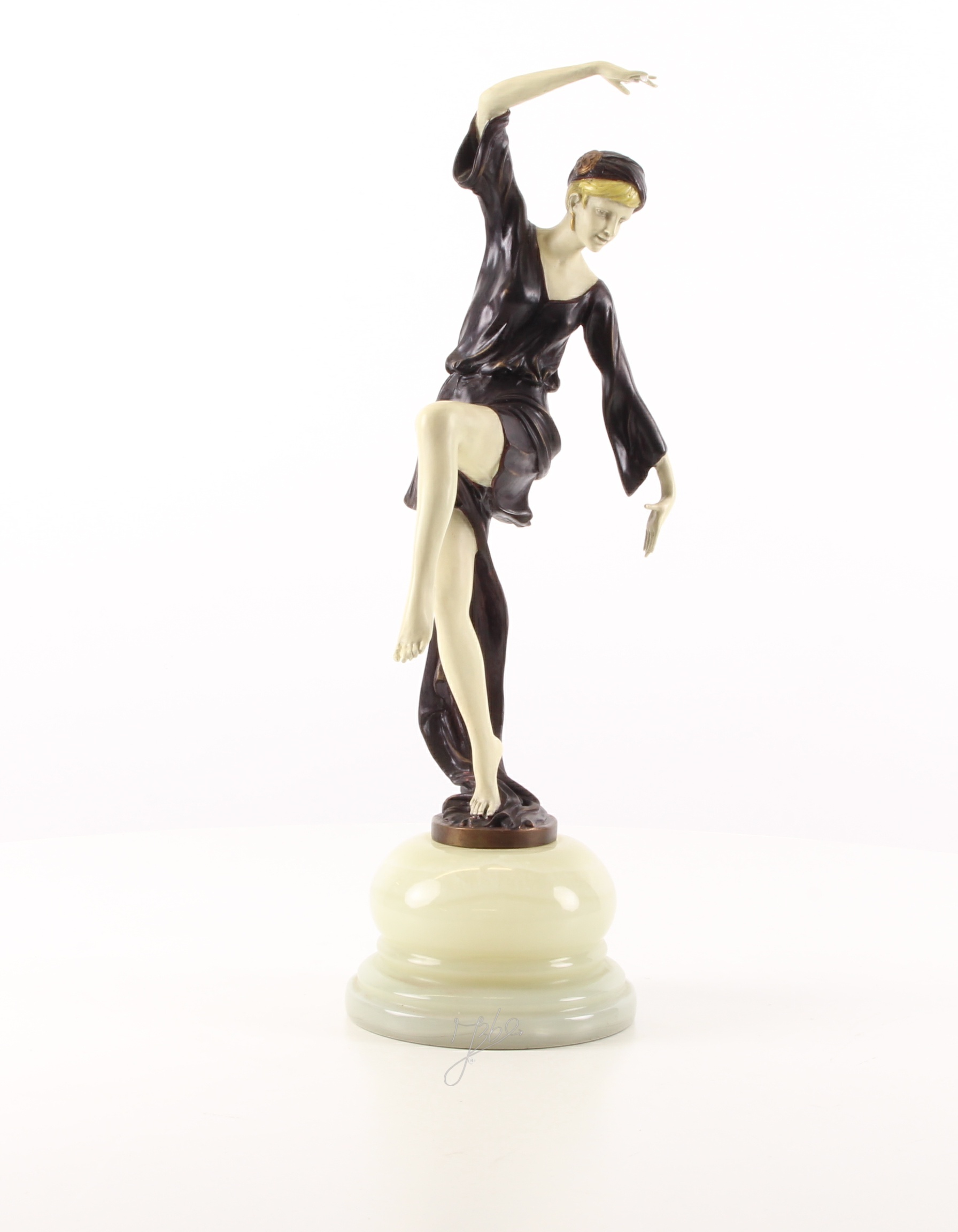 Hochwertige Bronze Tanzskulptur Dynamische Bronzefigur einer Tanzenden Frau 16