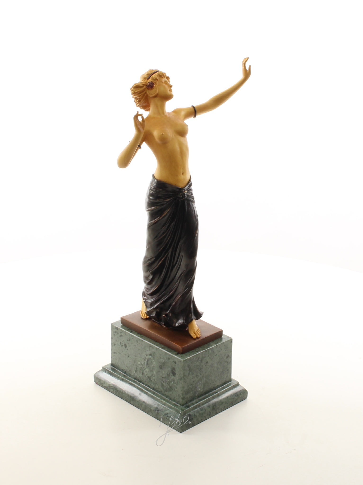 Elegante Bronze Skulptur Salome Tänzerin auf Marmorsockel 7