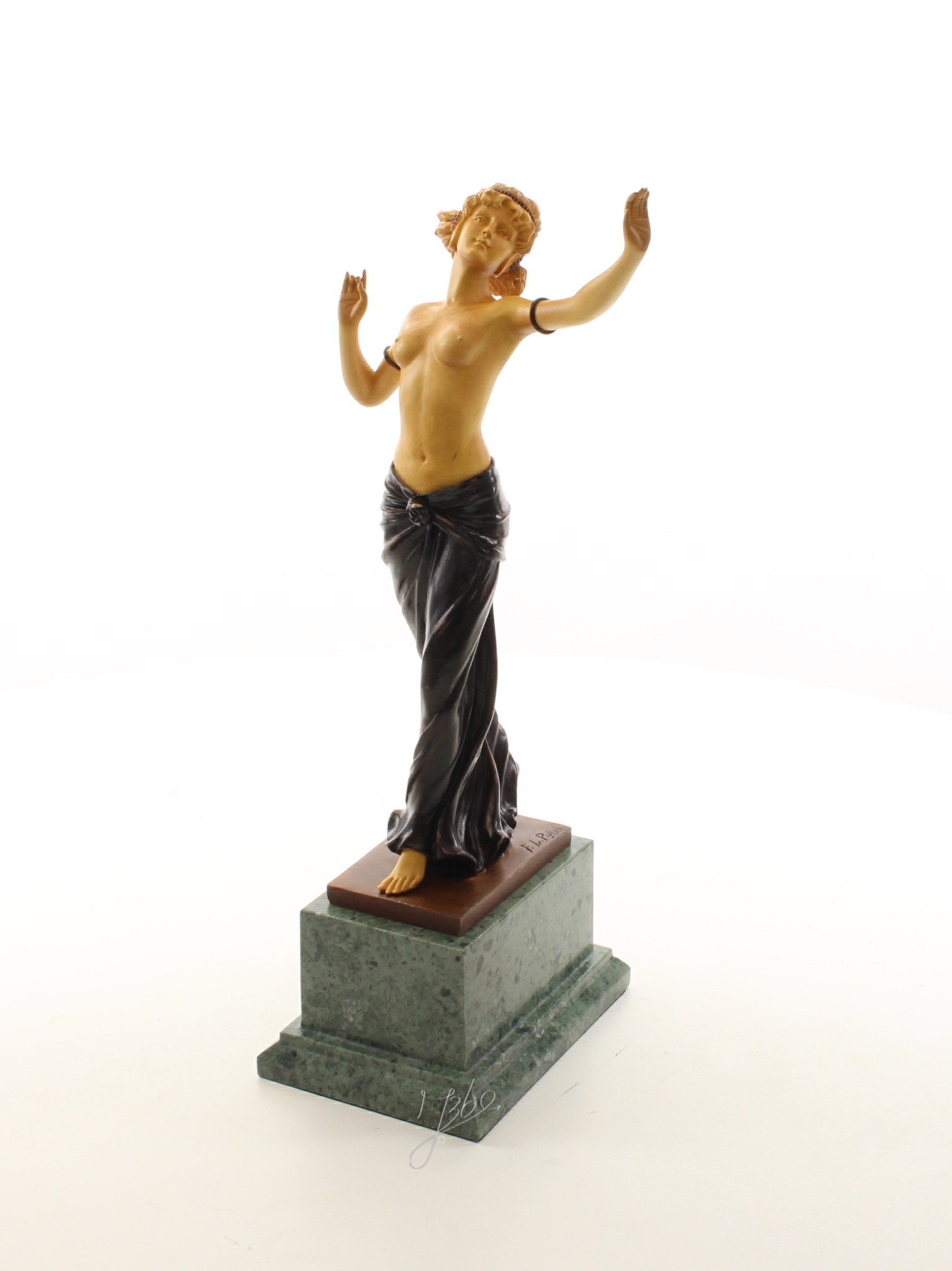 Elegante Bronze Skulptur Salome Tänzerin auf Marmorsockel 6