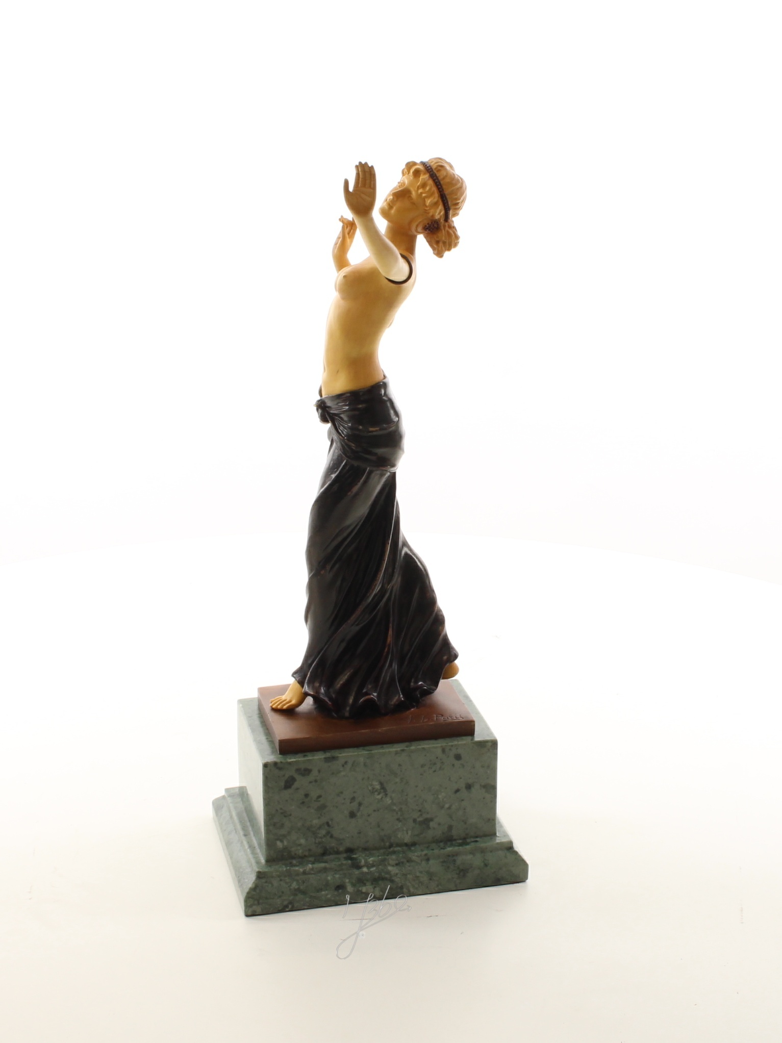 Elegante Bronze Skulptur Salome Tänzerin auf Marmorsockel 11