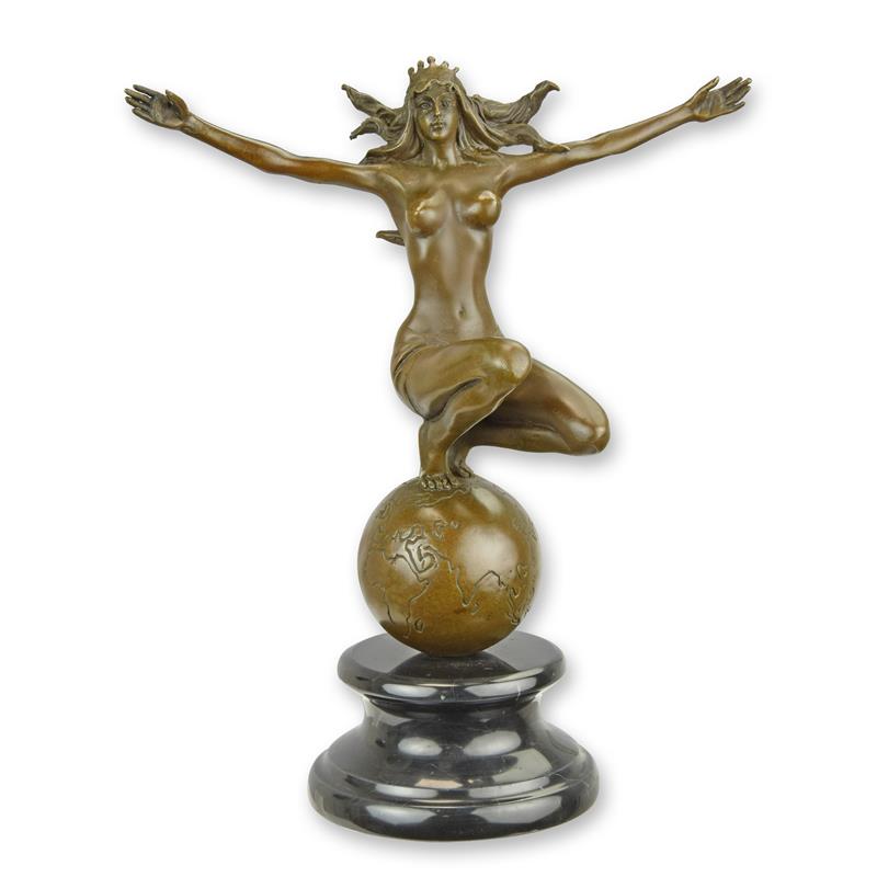 Elegante Bronze Frauenskulptur mit Krone auf Weltkugel entdecken 2