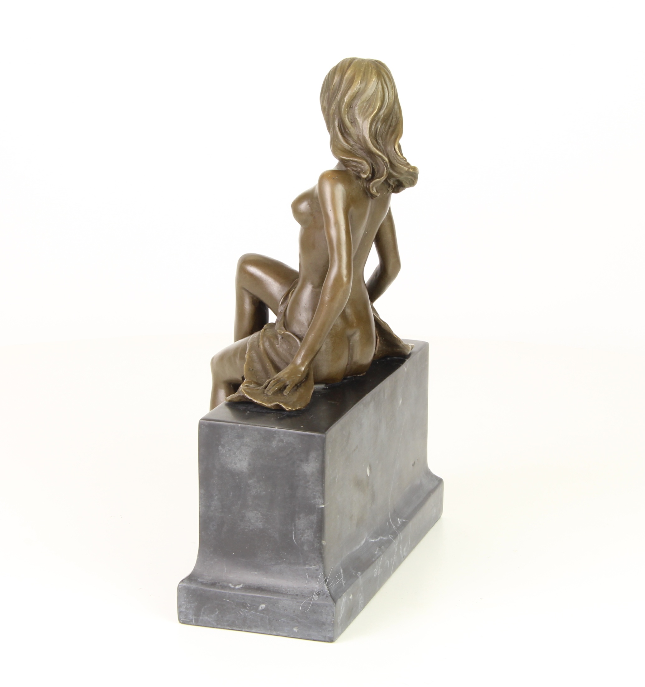 Elegante Bronze Frauenfigur Skulptur einer sitzenden Frau 7