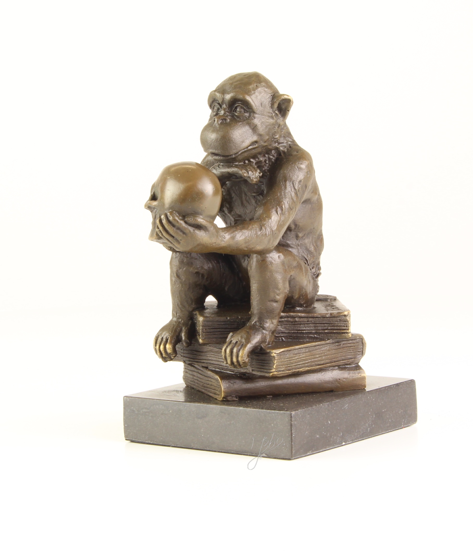 Nachdenkliche Affenbronze Skulptur mit Totenkopf Philosophie pur 10