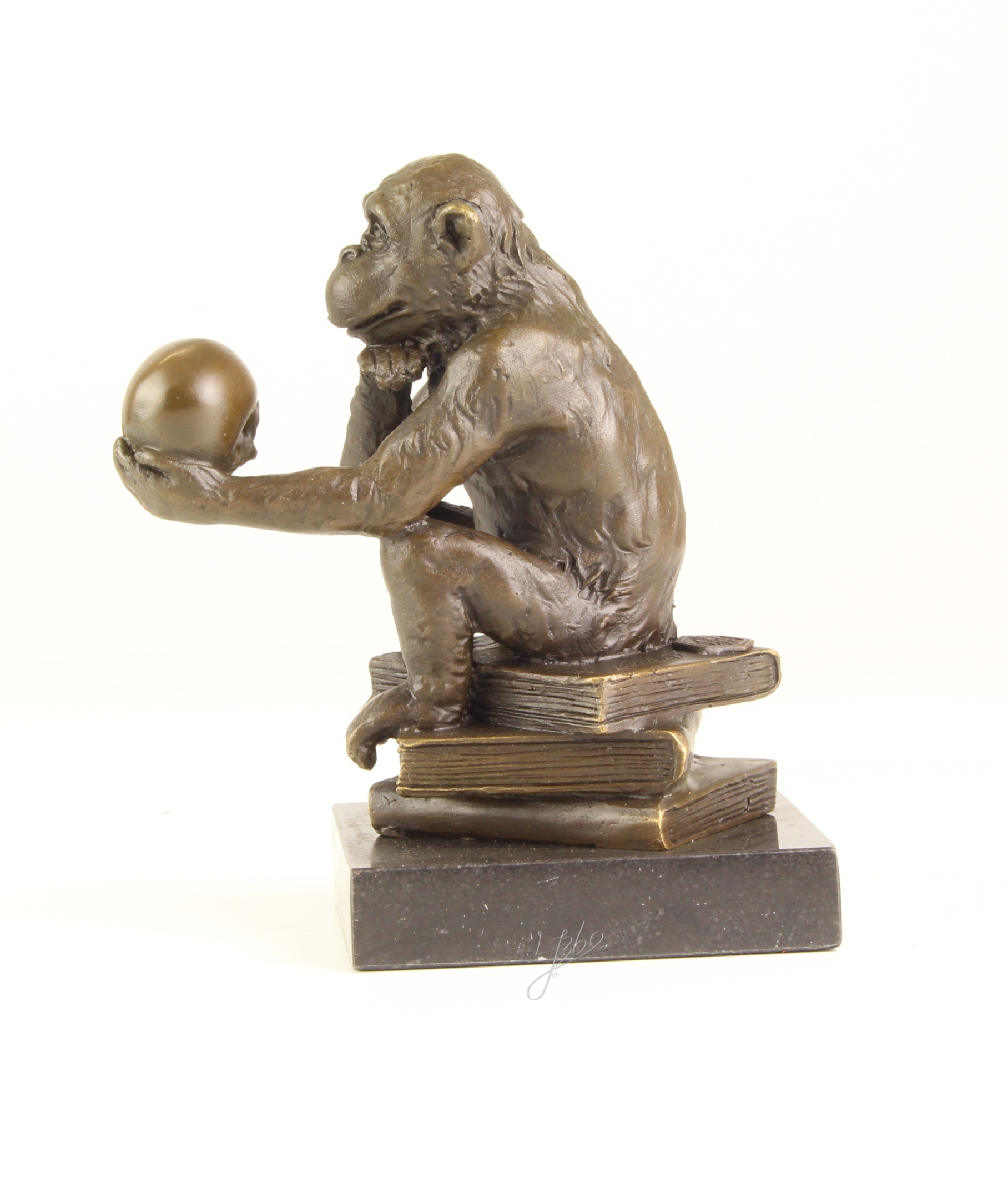 Nachdenkliche Affenbronze Skulptur mit Totenkopf Philosophie pur 9