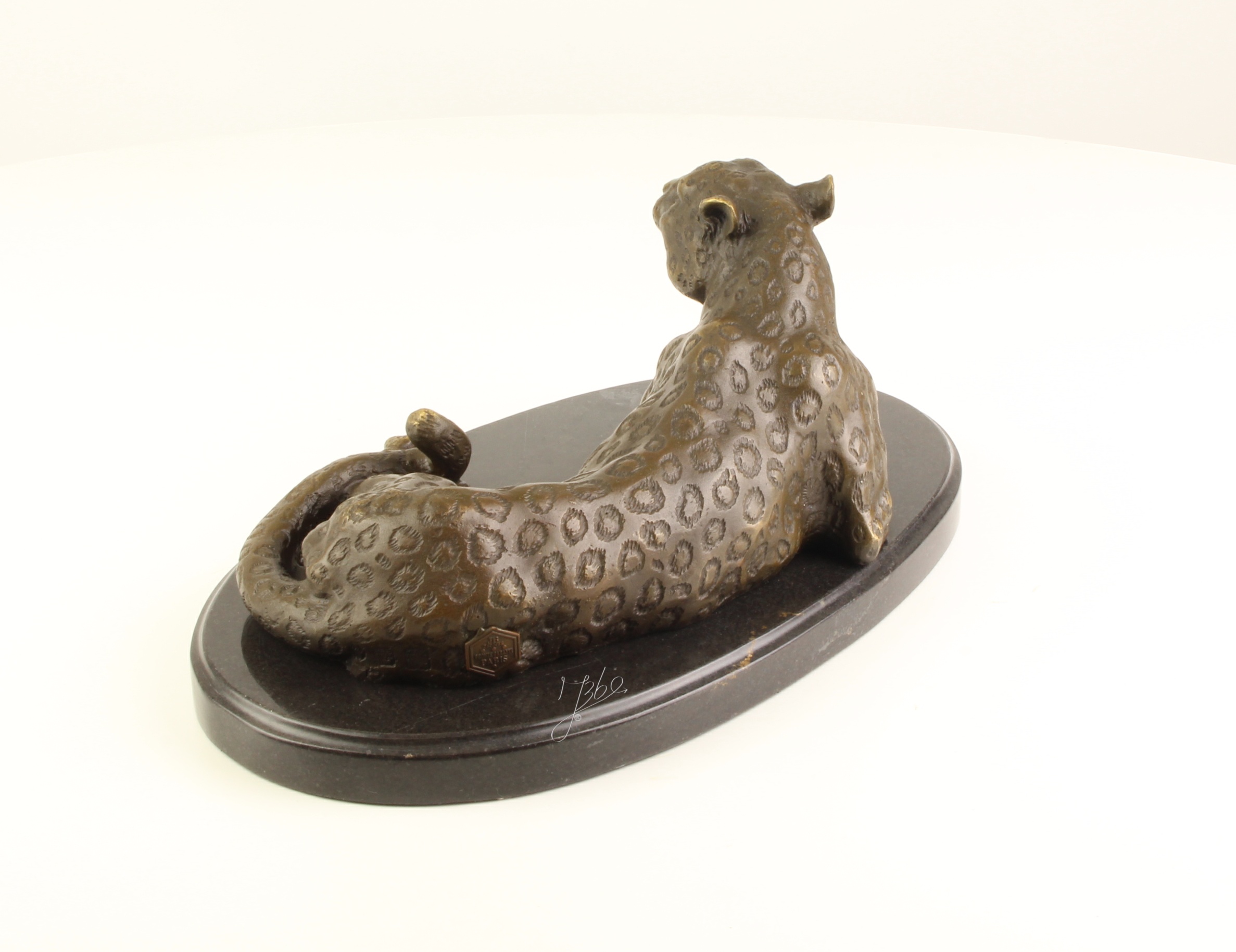 Hochwertige Bronzeskulptur Leopard Detaillierte Leopardenfigur entdecken 6