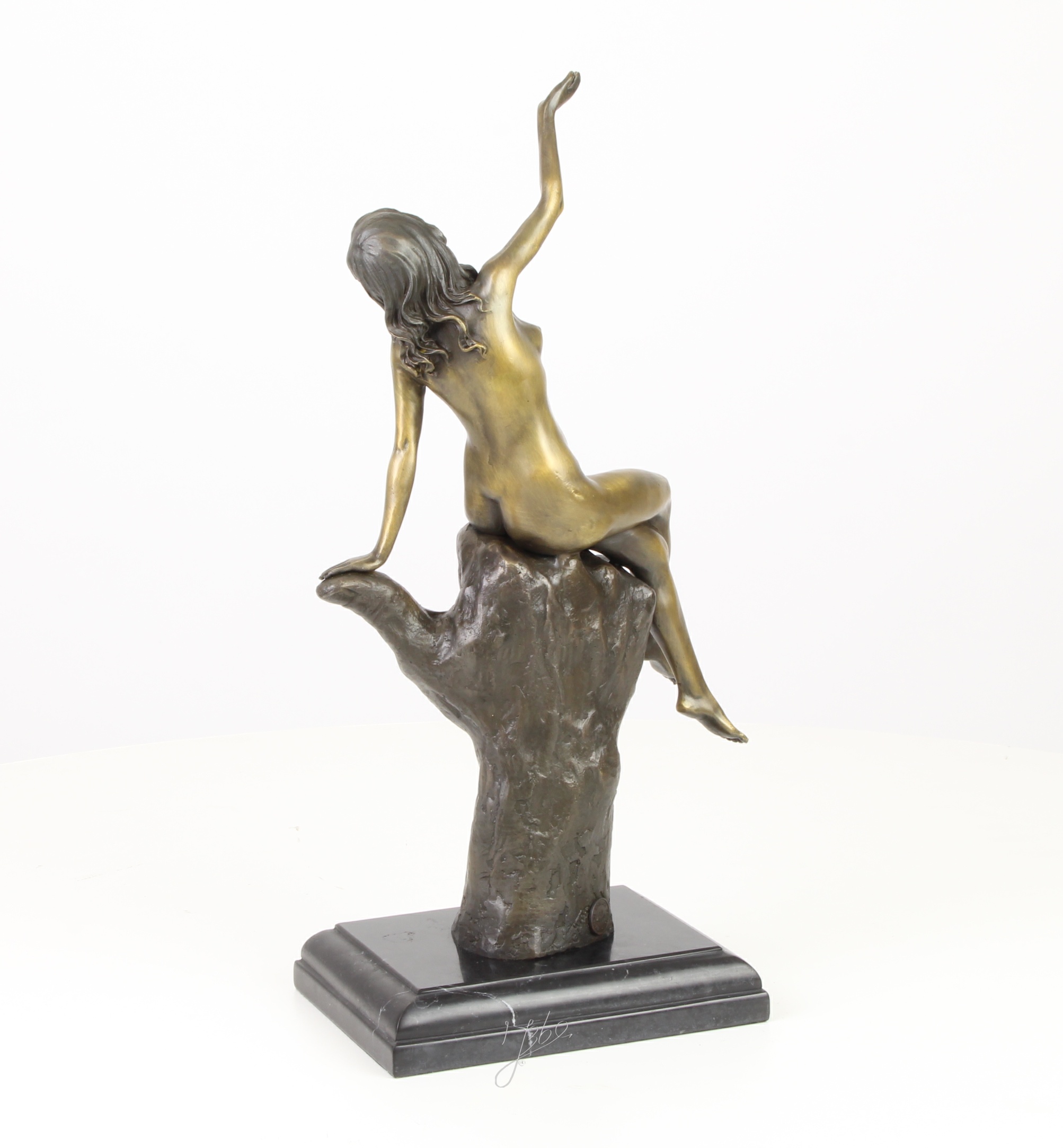 Elegante Bronze Frauenfigur Skulptur einer Sitzenden Frau 12