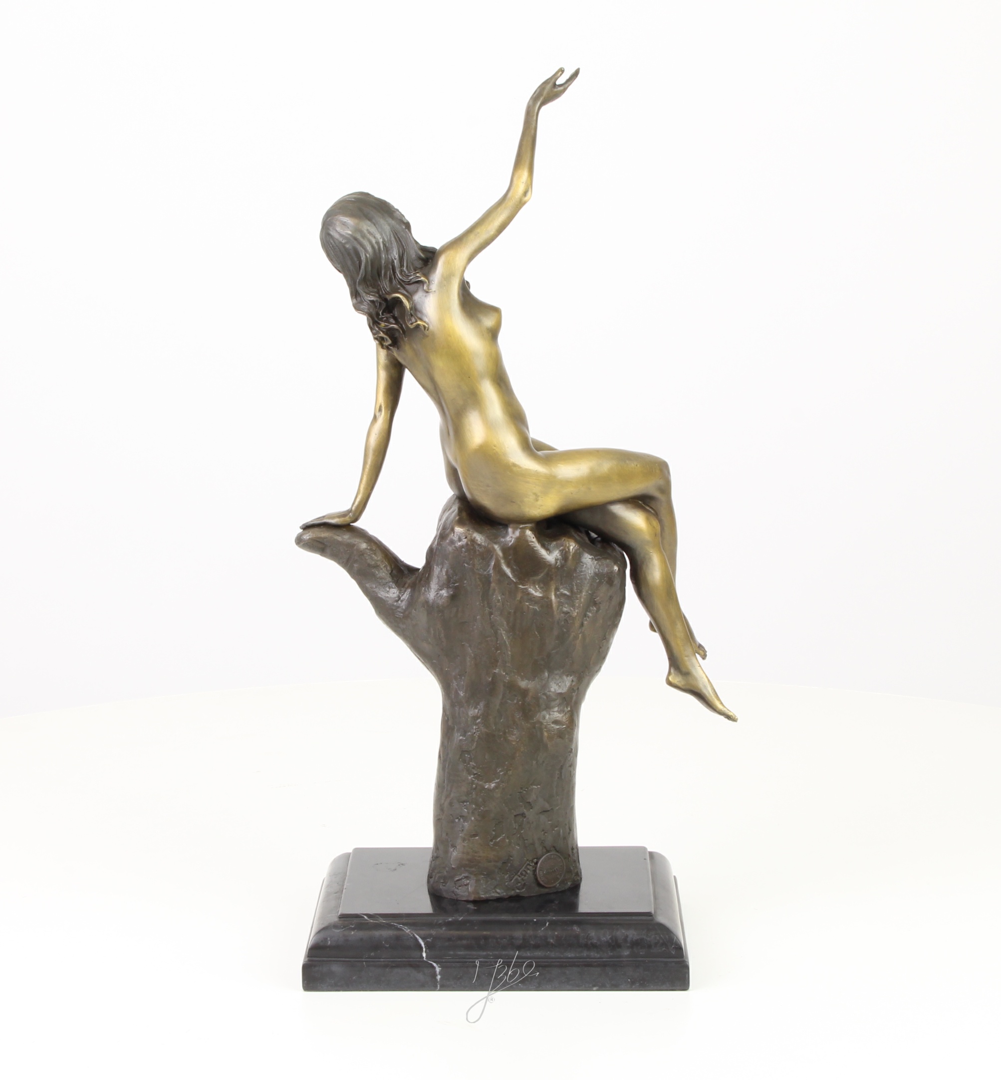 Elegante Bronze Frauenfigur Skulptur einer Sitzenden Frau 11