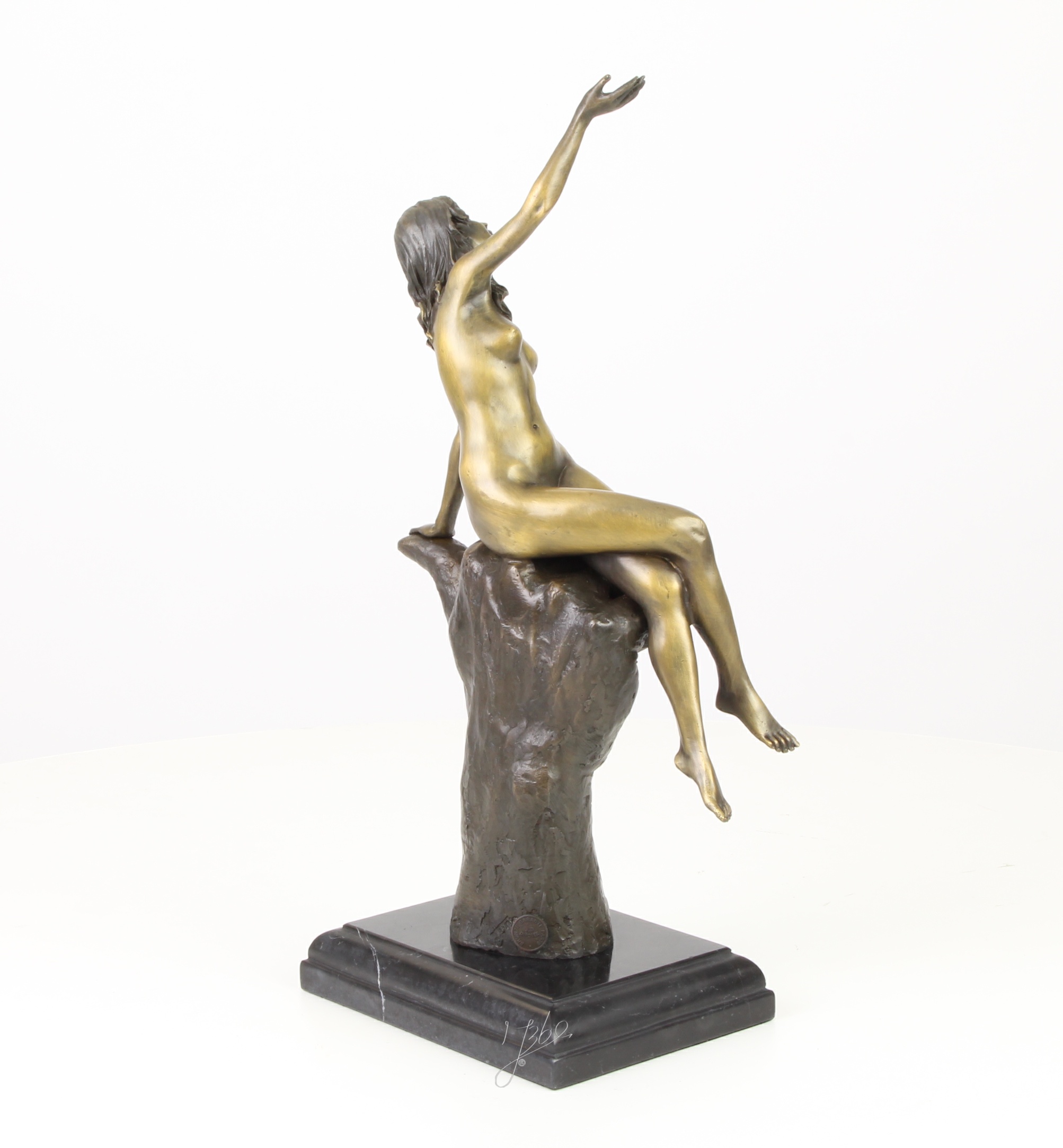 Elegante Bronze Frauenfigur Skulptur einer Sitzenden Frau 14