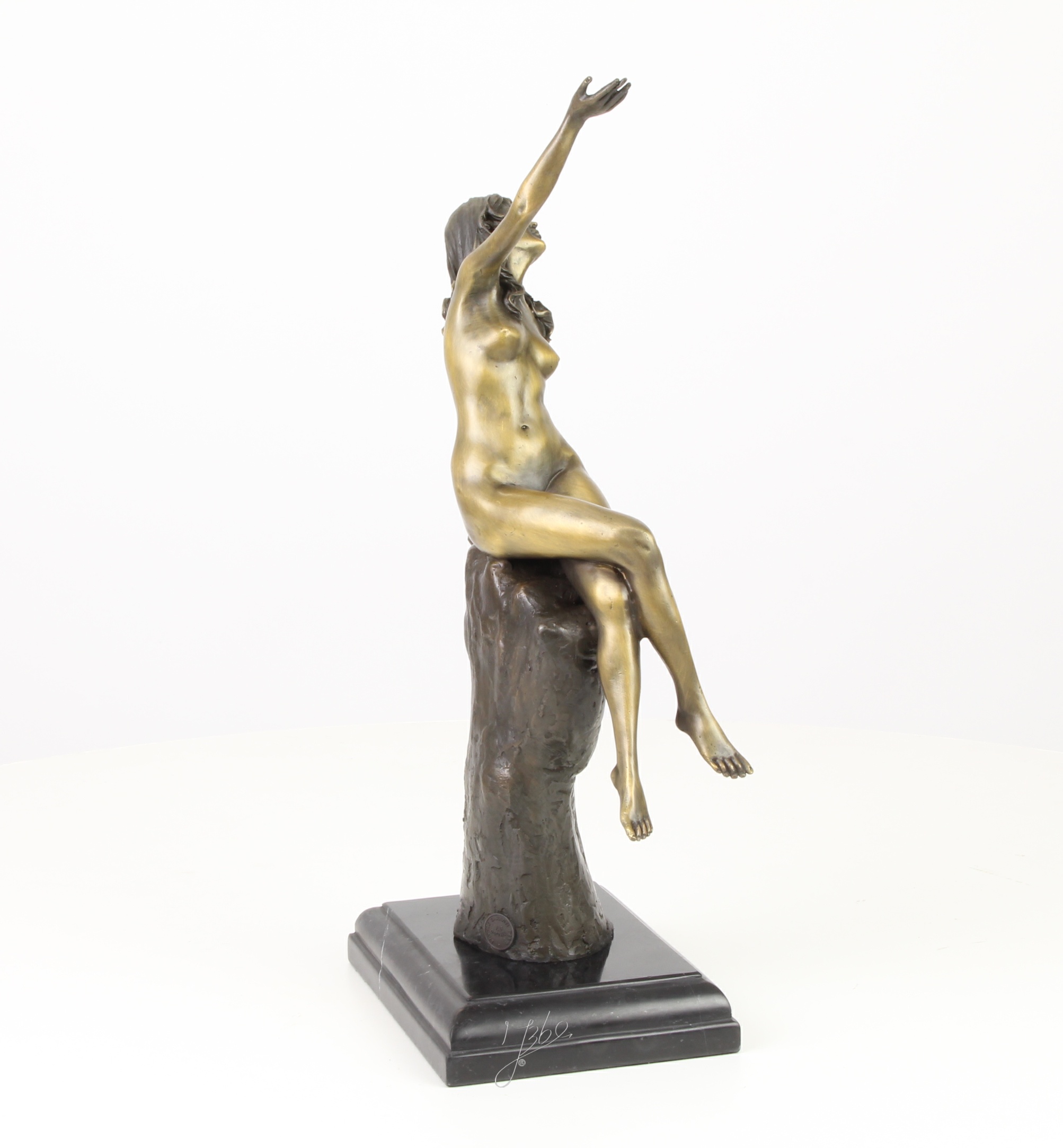 Elegante Bronze Frauenfigur Skulptur einer Sitzenden Frau 13