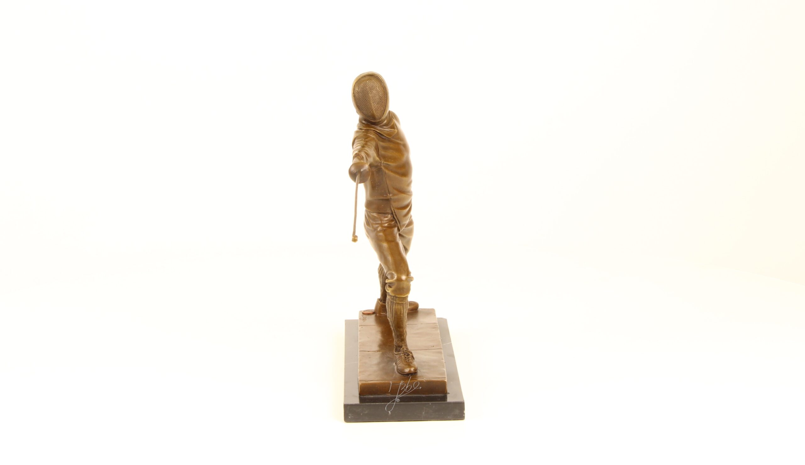 Elegant gestaltete Bronze Fechter Skulptur in dynamischer Kampfhaltung 14