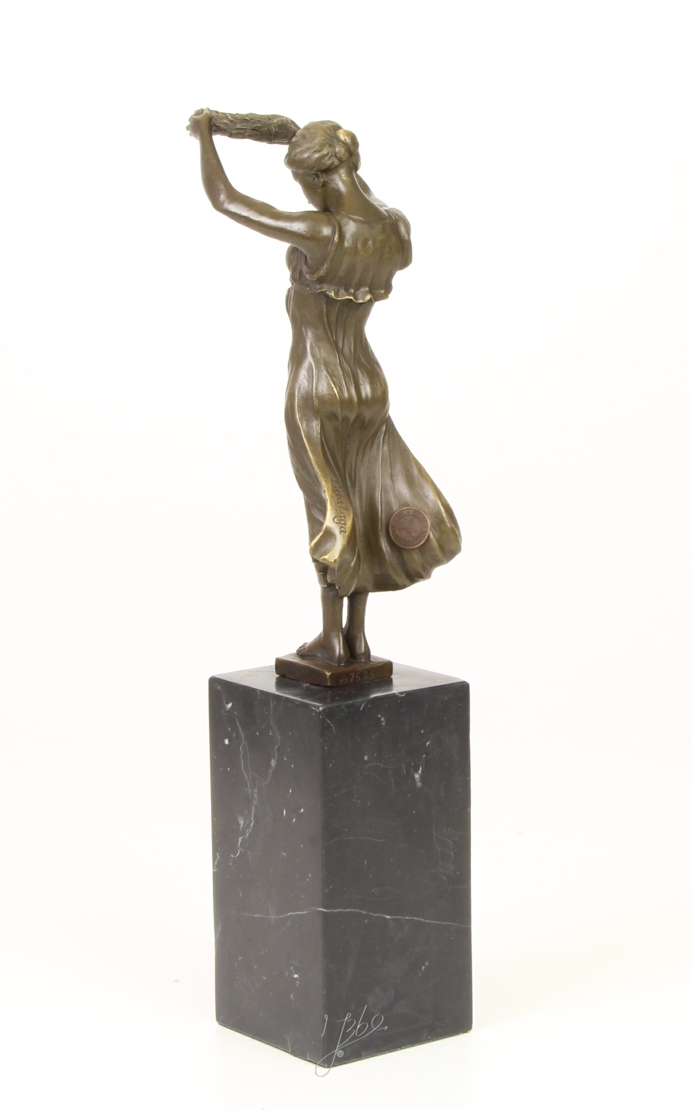 Elegante Bronze Frauenfigur Gëlle Fra Skulptur für Ihr Zuhause 9