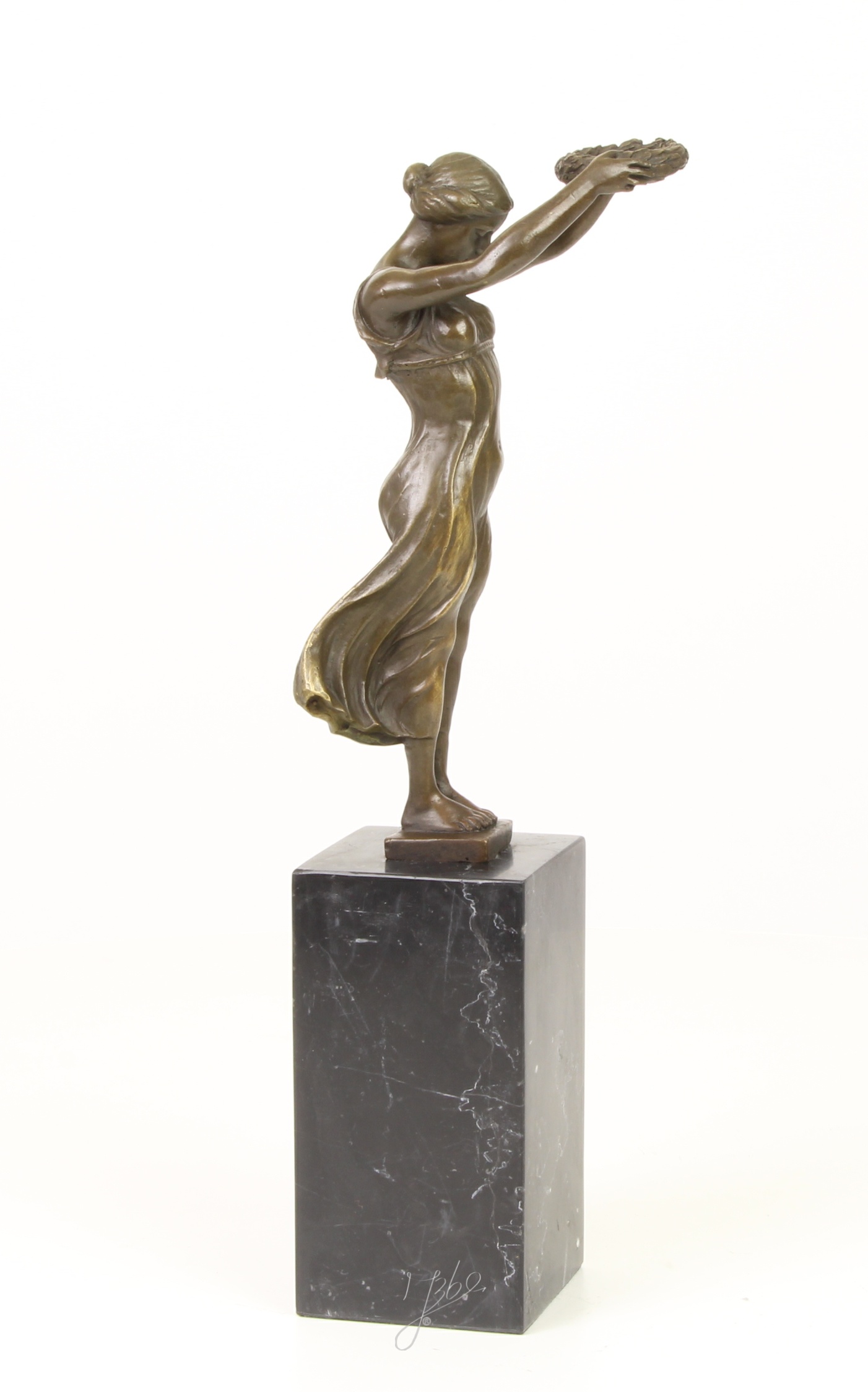 Elegante Bronze Frauenfigur Gëlle Fra Skulptur für Ihr Zuhause 16