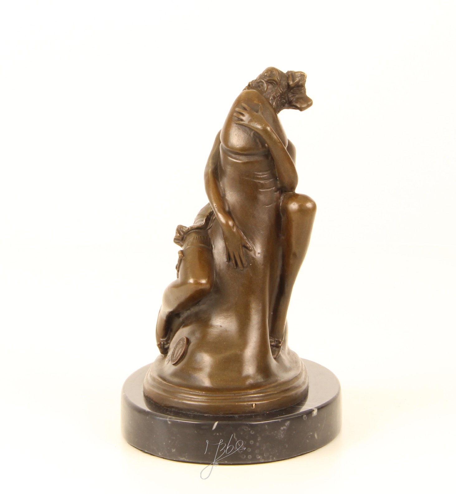 Detailreiche Bronze Paarskulptur Umarmendes Paar in kunstvoller Eleganz 6