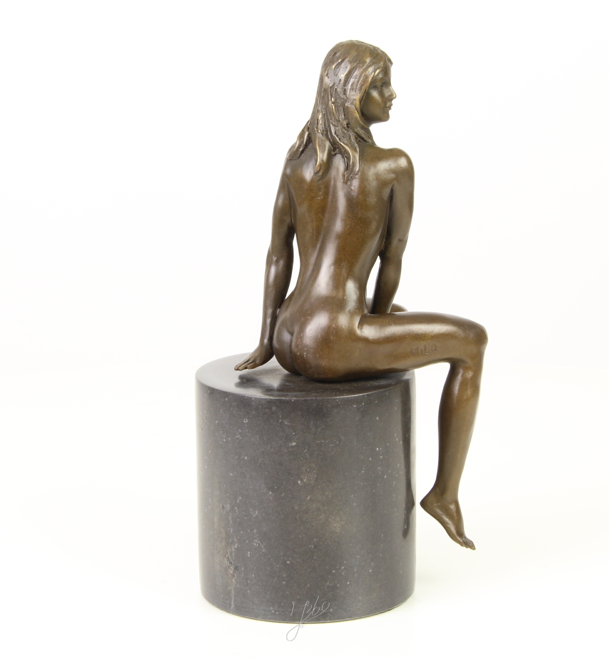 Exquisite BronzeaktSkulptur Sitzende nackte Frau Bronzestatue für Ihr Zuhause 13