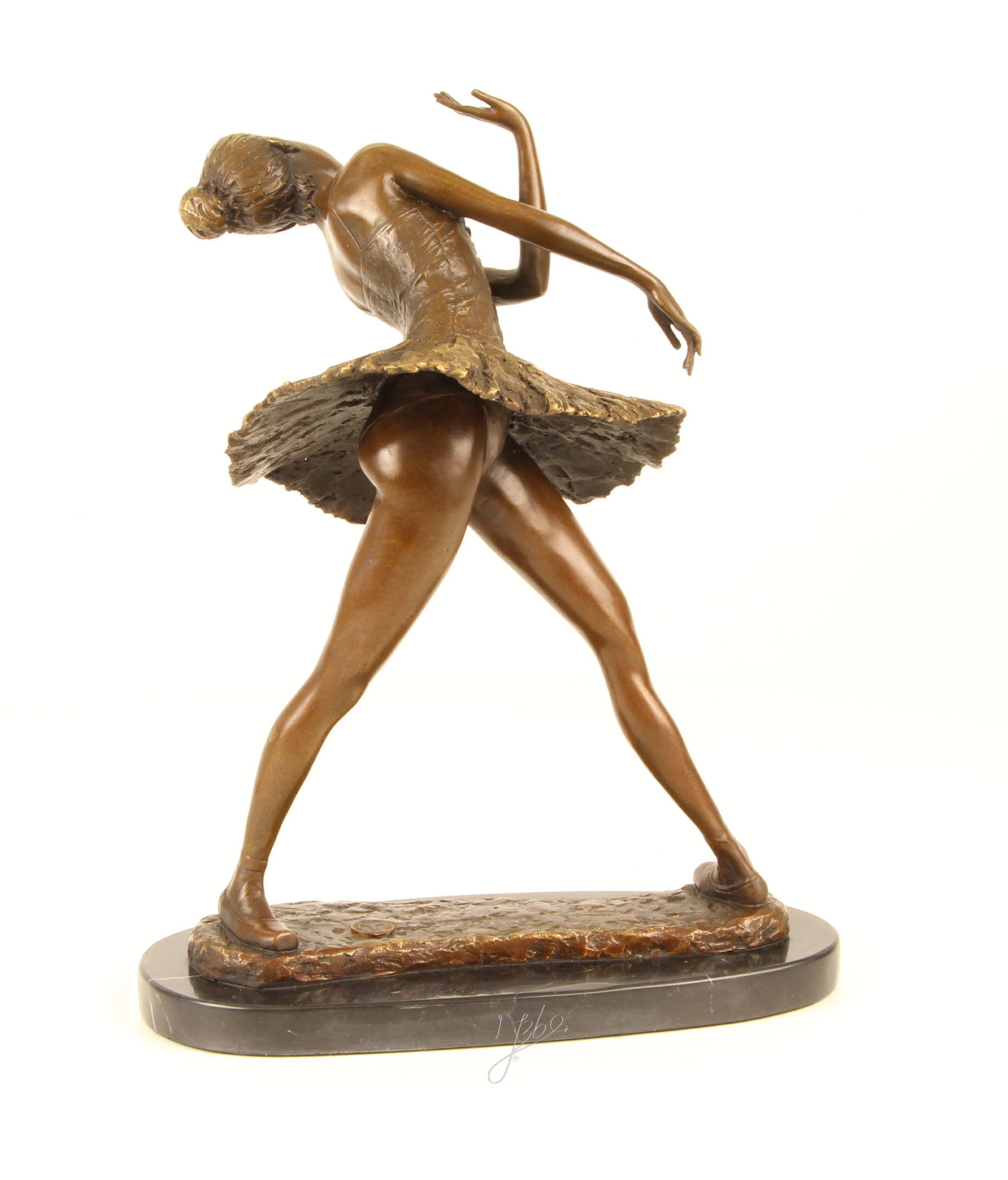 Elegante Bronze Ballerina Skulptur Detaillierte Tänzerin im Tutu 8
