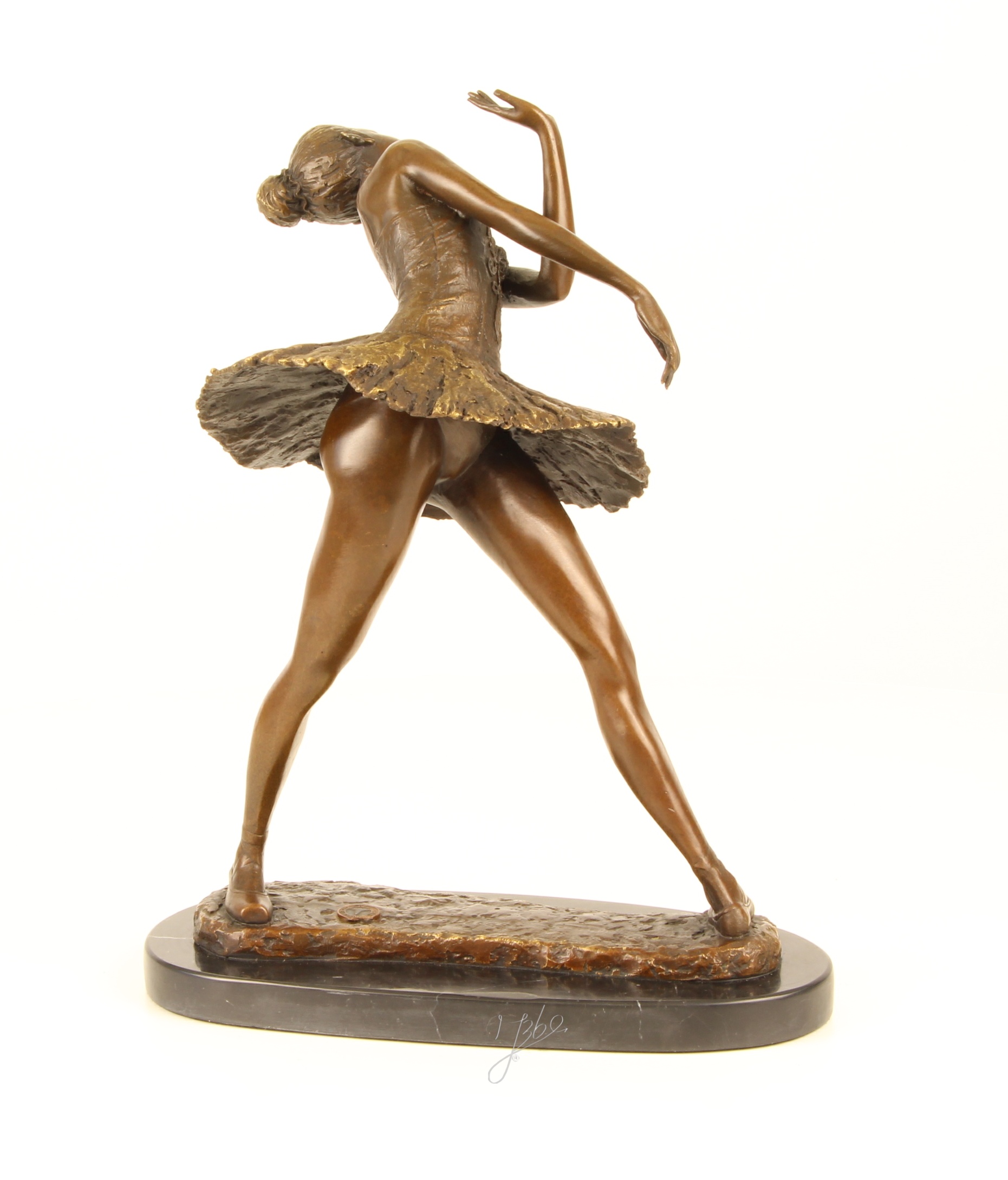 Elegante Bronze Ballerina Skulptur Detaillierte Tänzerin im Tutu 14