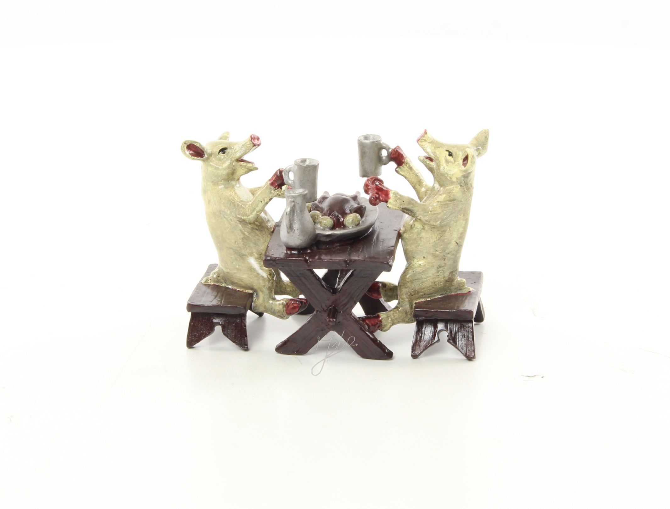Humorvolle Bronzeskulptur Mäuse beim Abendessen mit Krügen 3