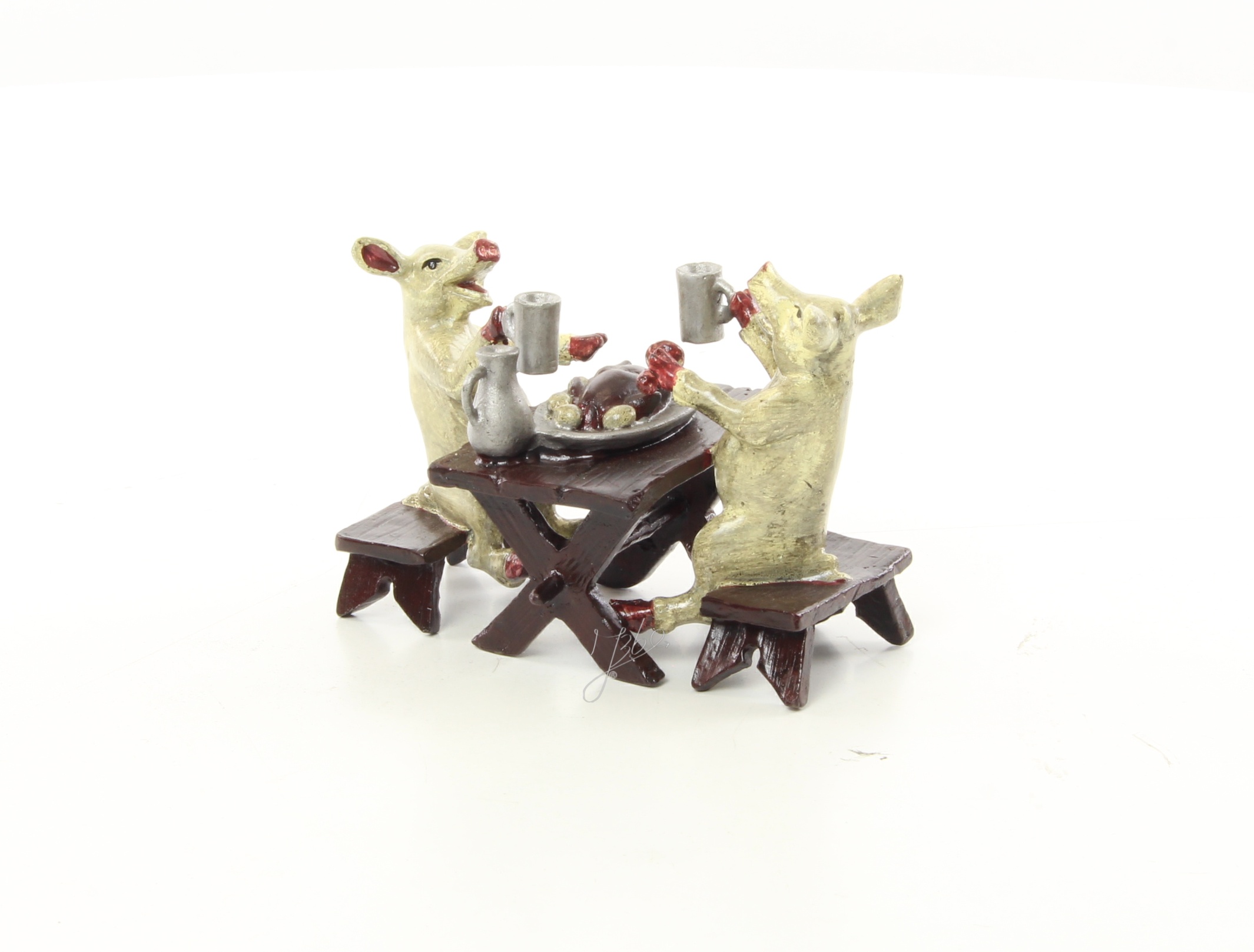 Humorvolle Bronzeskulptur Mäuse beim Abendessen mit Krügen 7